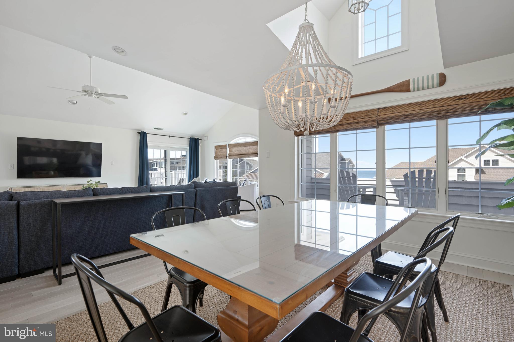 CAPE SHORES - Residential