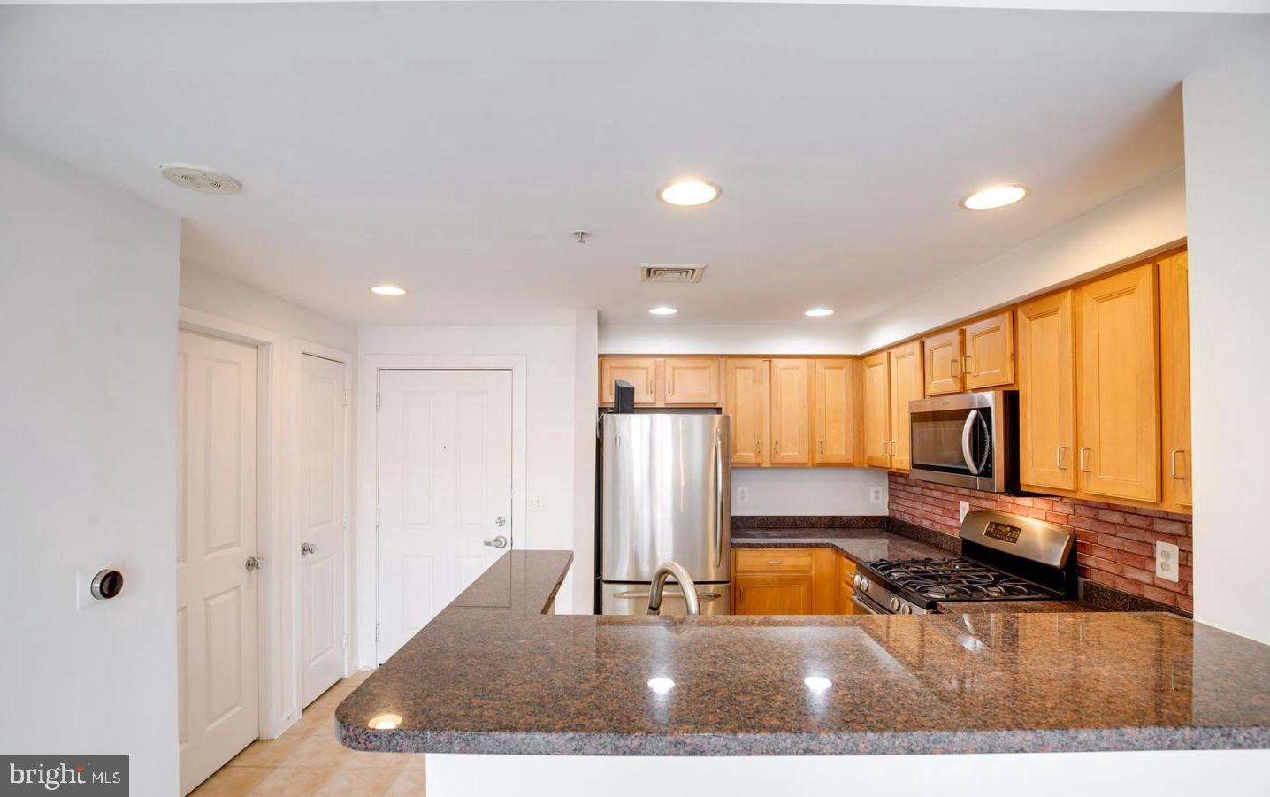 ELAN AT EAST MARKET - Residential Lease