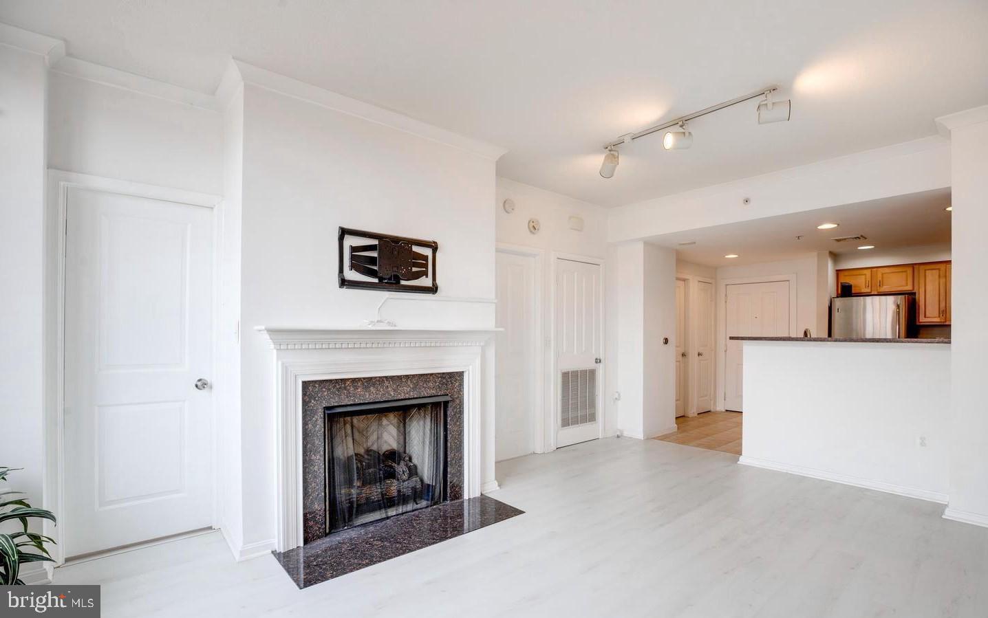 ELAN AT EAST MARKET - Residential Lease