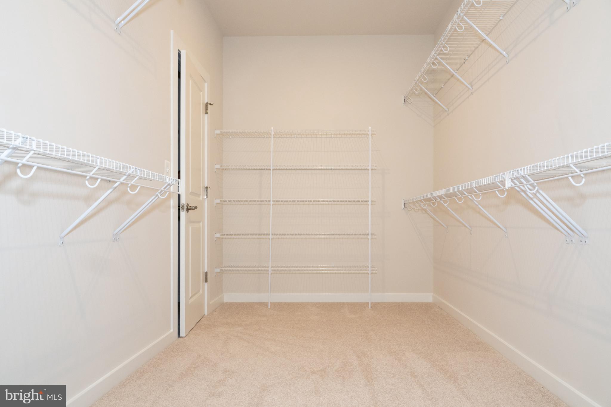 DULLES TECHNOLOGY - Residential Lease