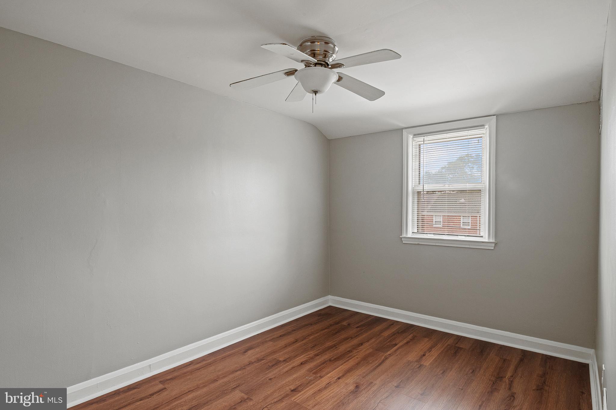 KNETTISHALL - Residential Lease