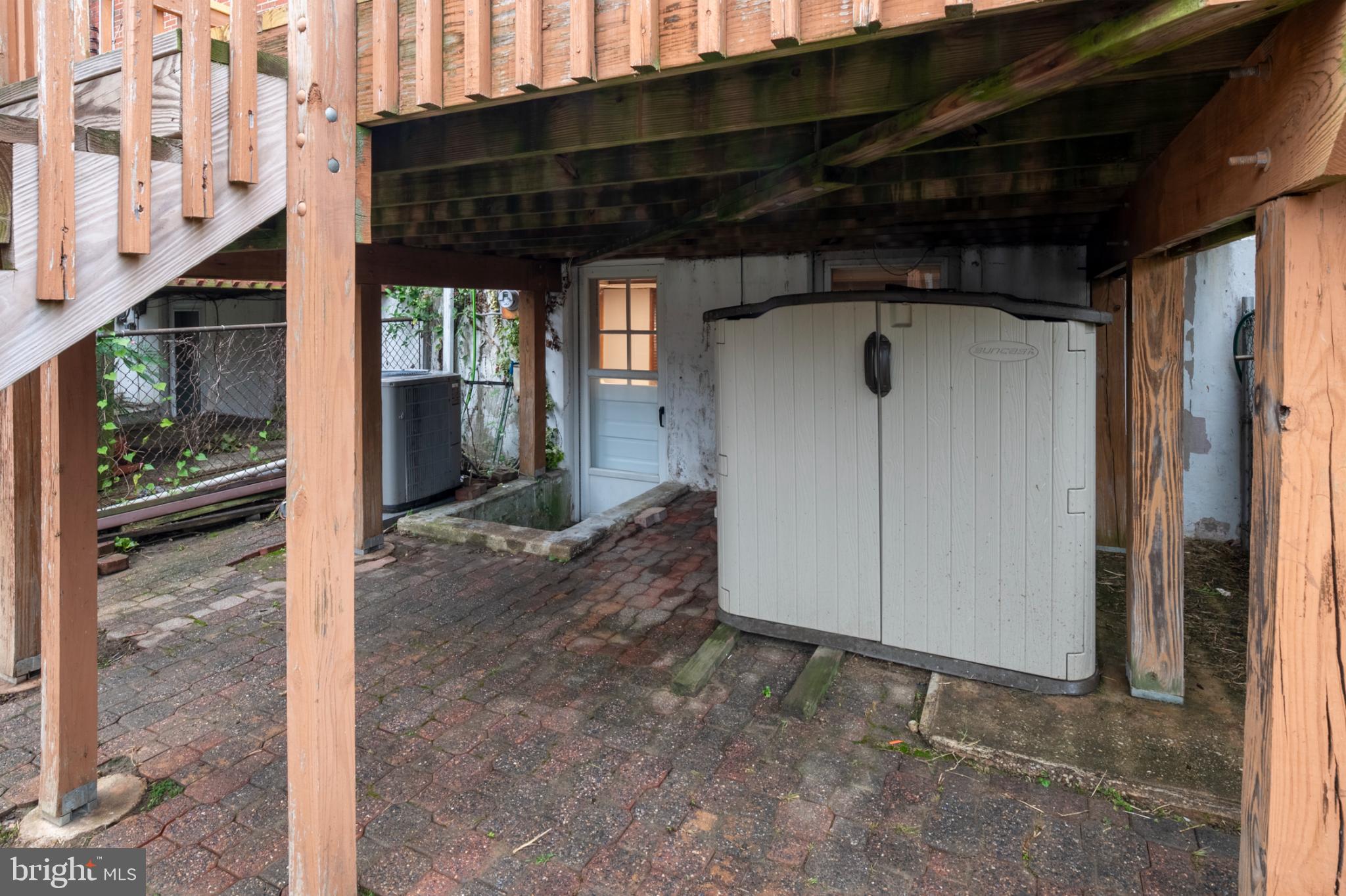 KNETTISHALL - Residential Lease