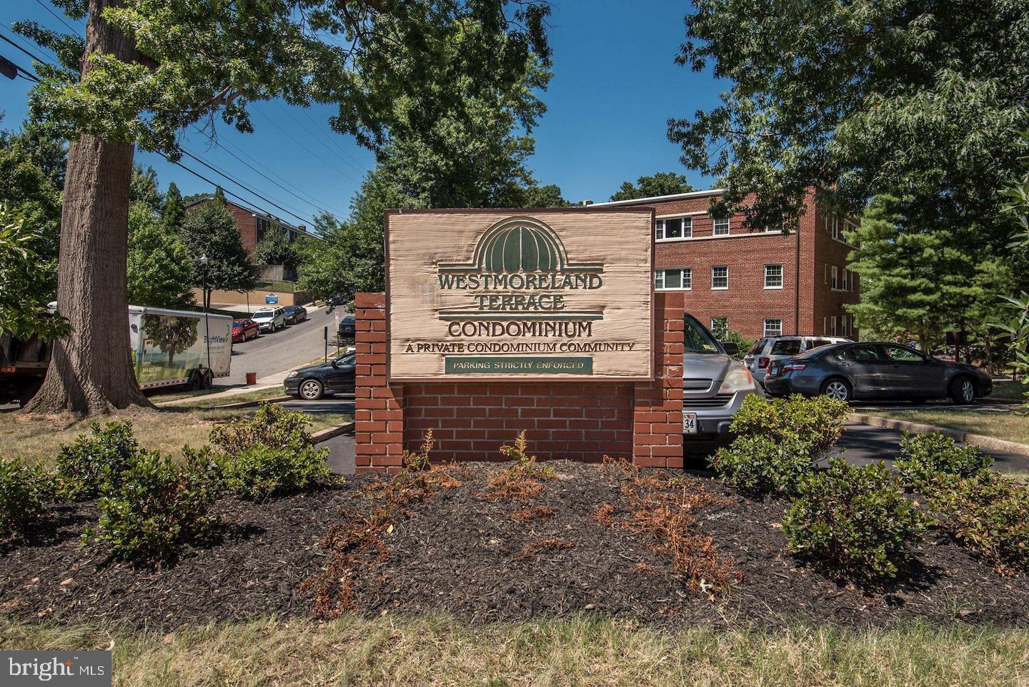 ROSSLYN - Residential Lease