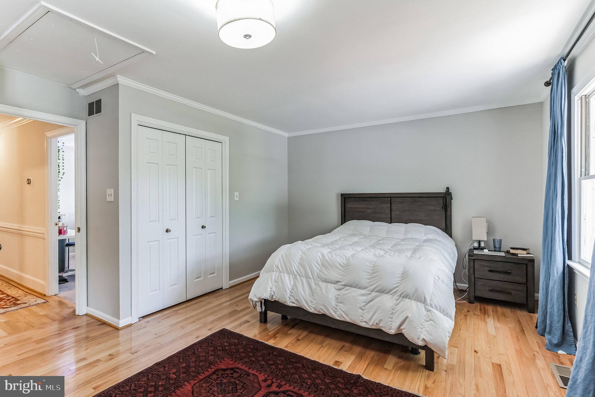 WOODSIDE PARK - Residential