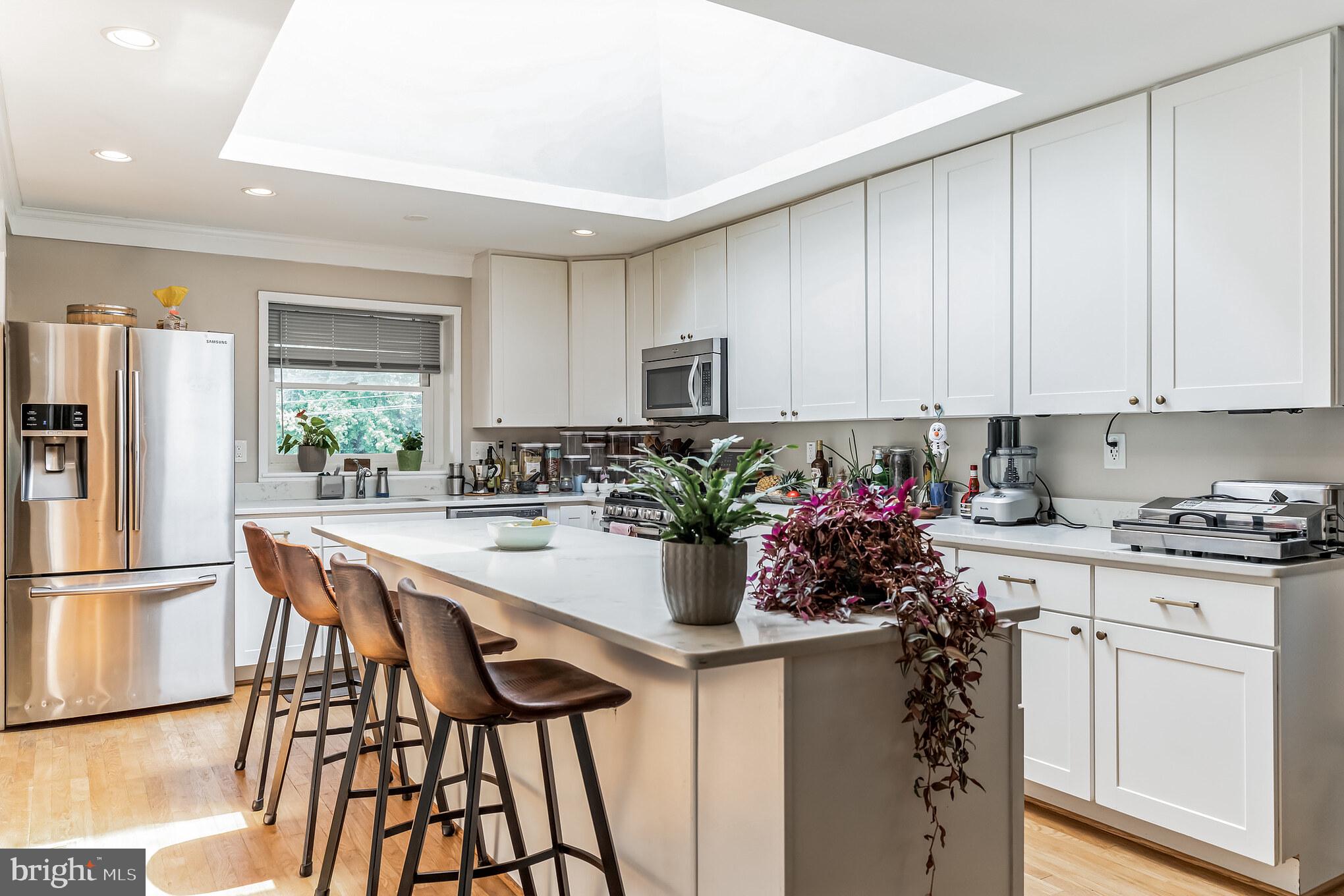 WOODSIDE PARK - Residential