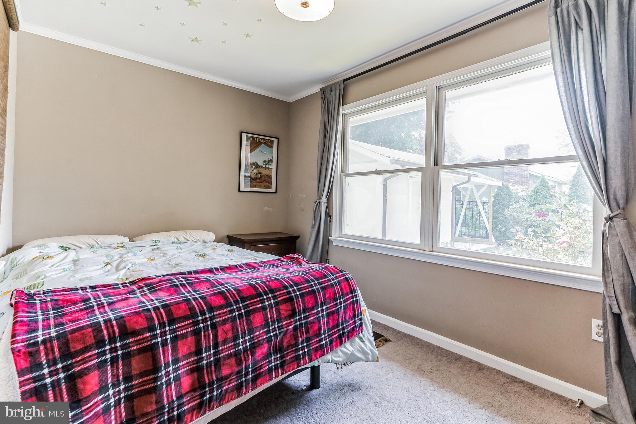 WOODSIDE PARK - Residential