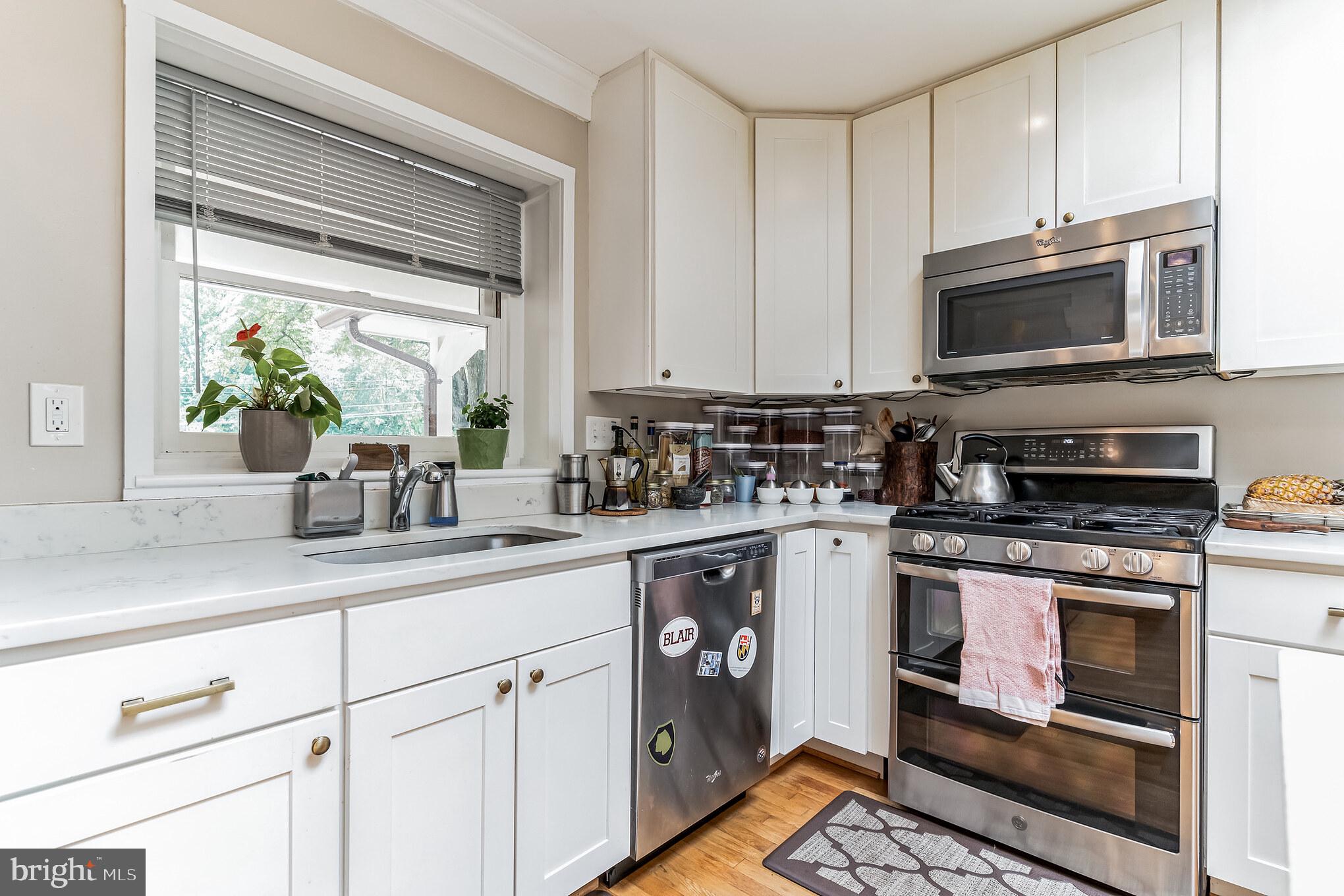 WOODSIDE PARK - Residential