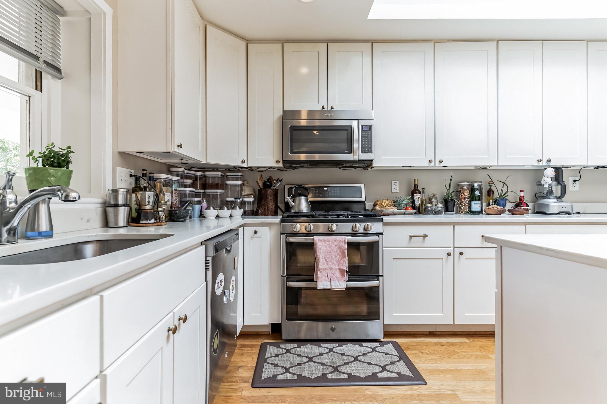 WOODSIDE PARK - Residential