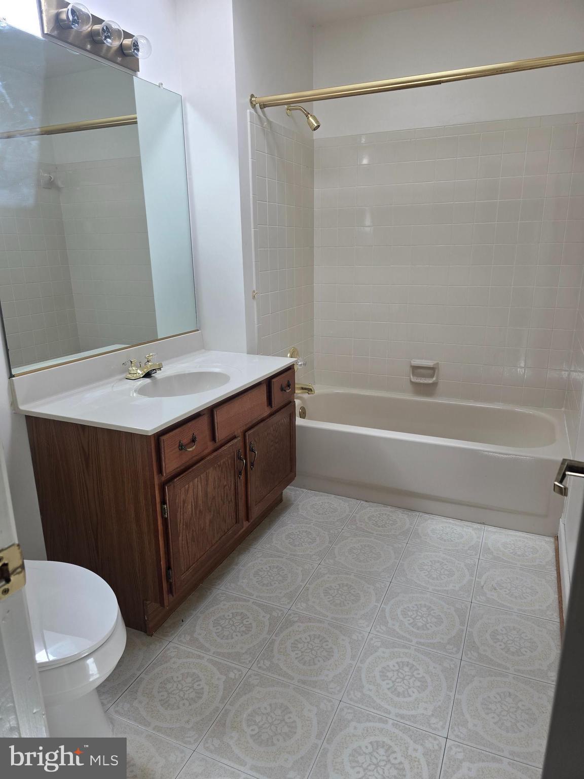 SUMMERLAKE - Residential