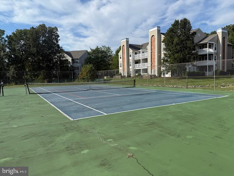 SUMMERLAKE - Residential