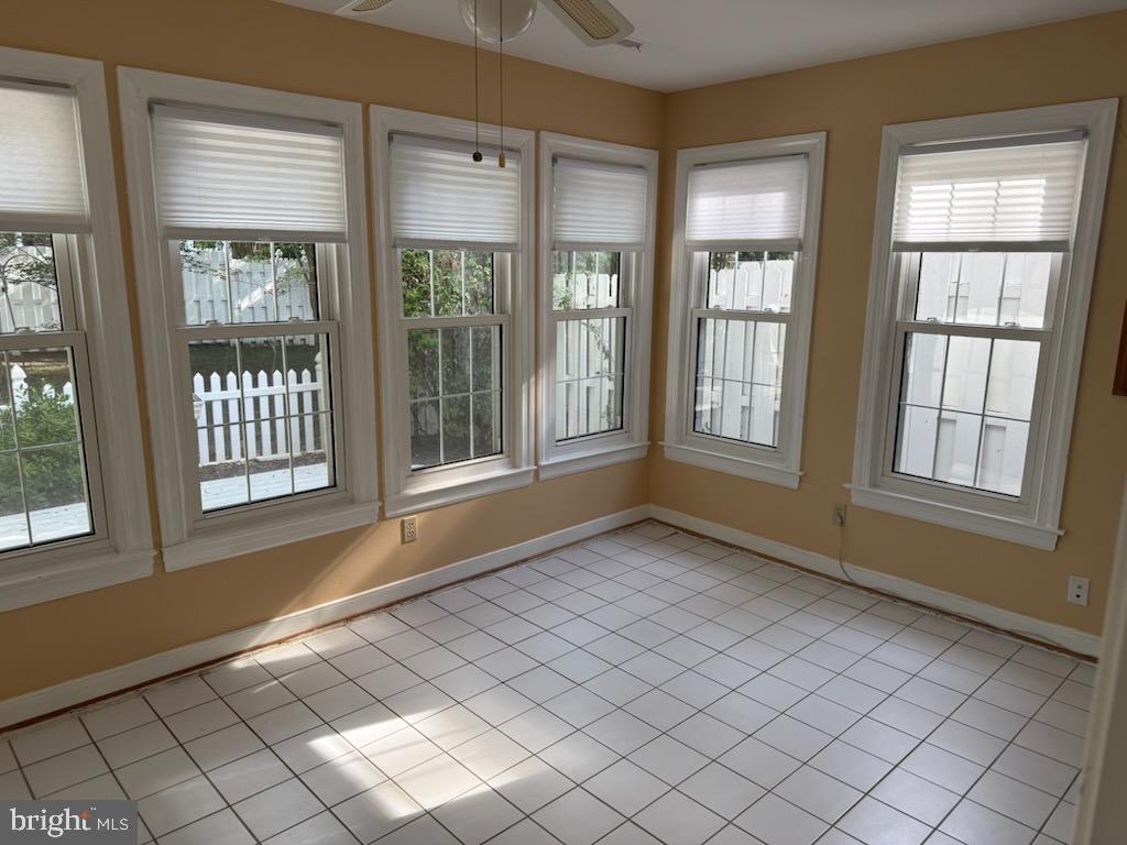 SUMMERLAKE - Residential