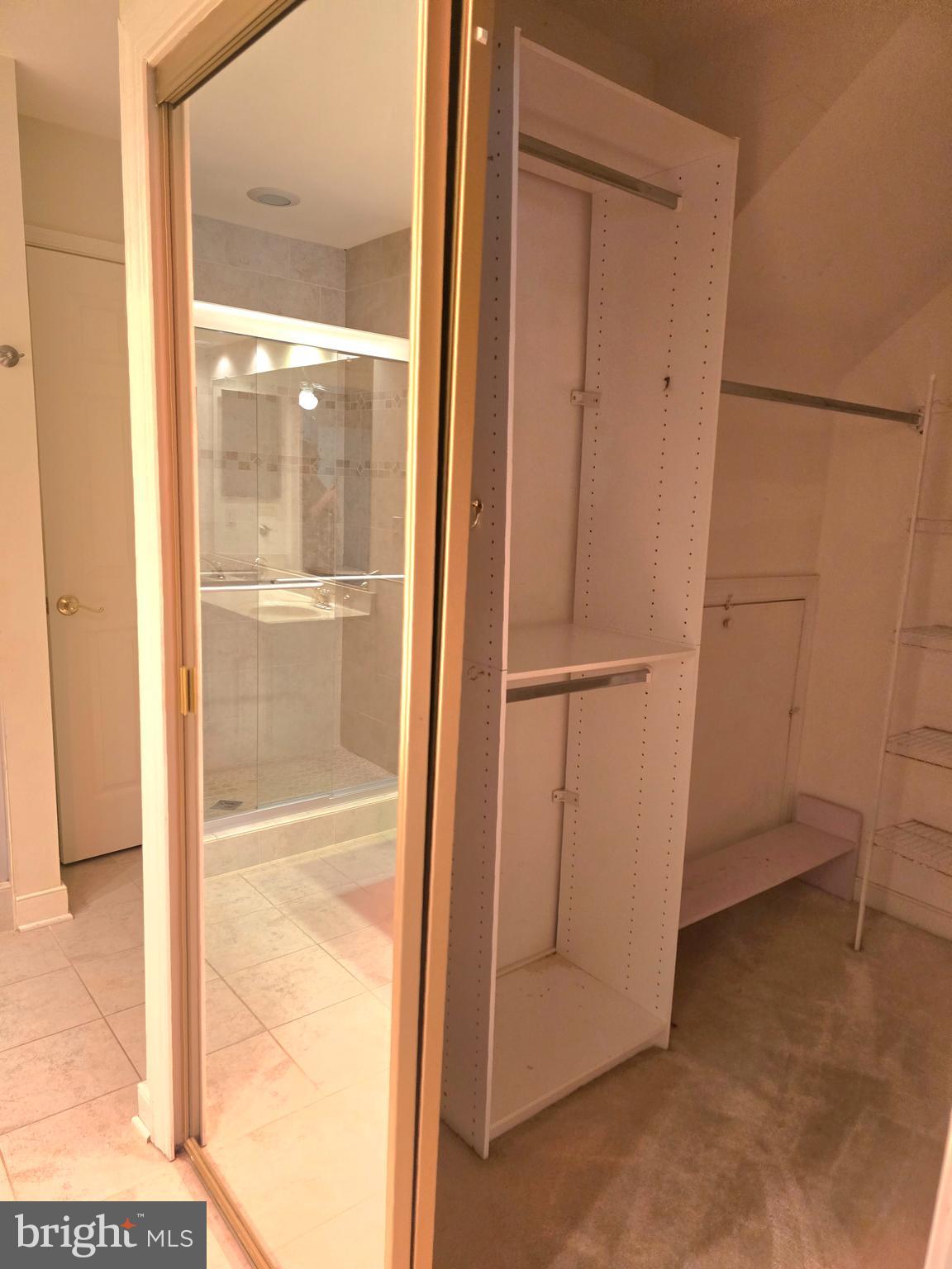 SUMMERLAKE - Residential