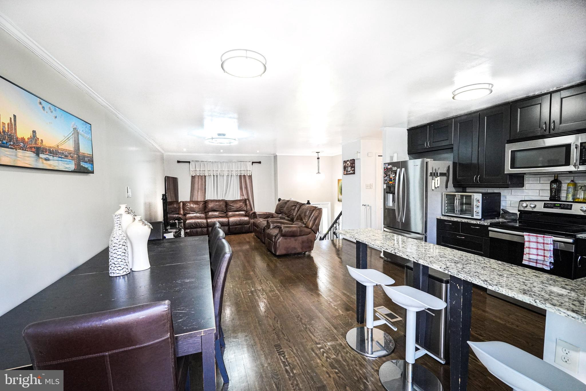 SHANNON SQUARE - Residential
