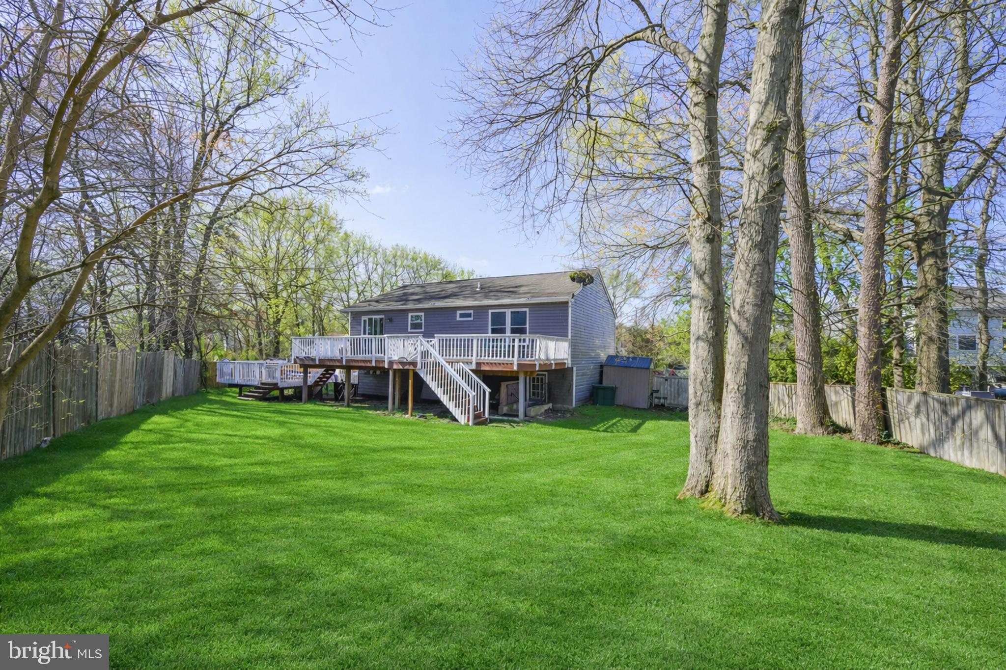 SHANNON SQUARE - Residential
