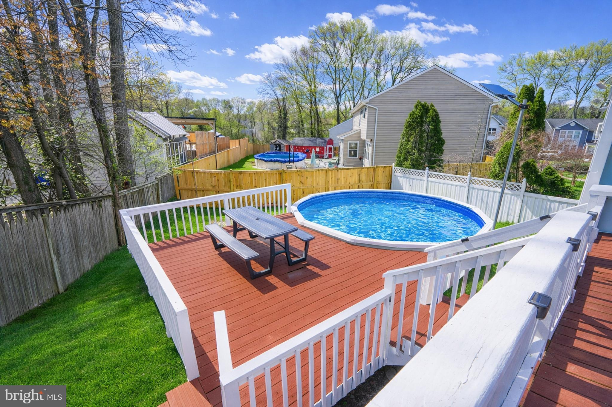 SHANNON SQUARE - Residential