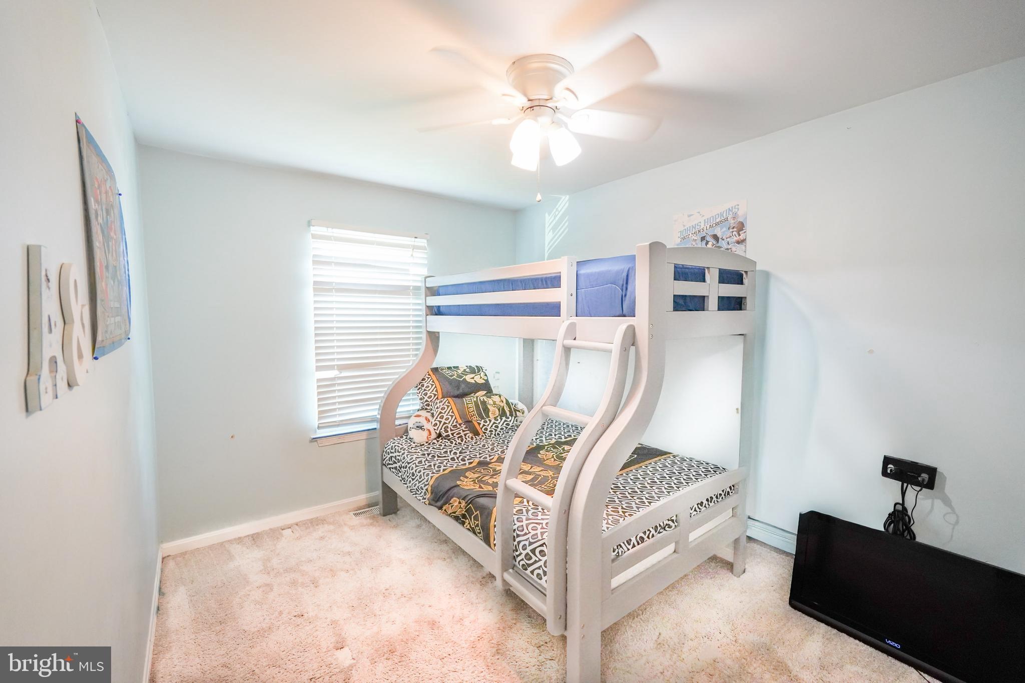 SHANNON SQUARE - Residential