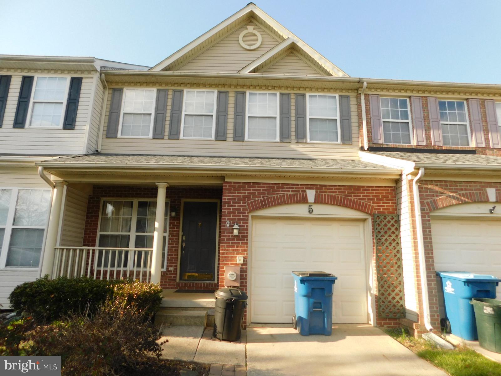 WALNUT MANOR - Residential