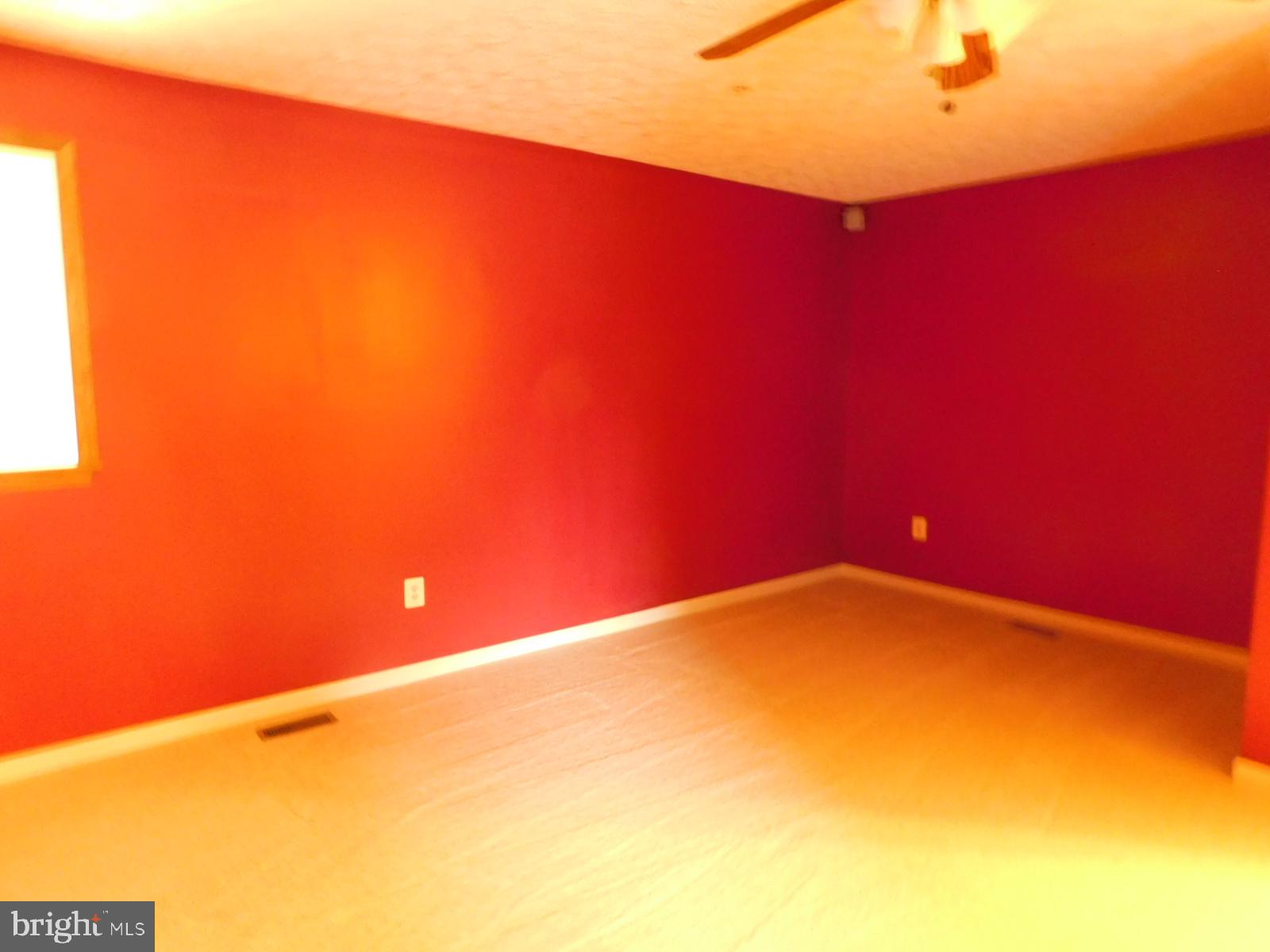 WALNUT MANOR - Residential