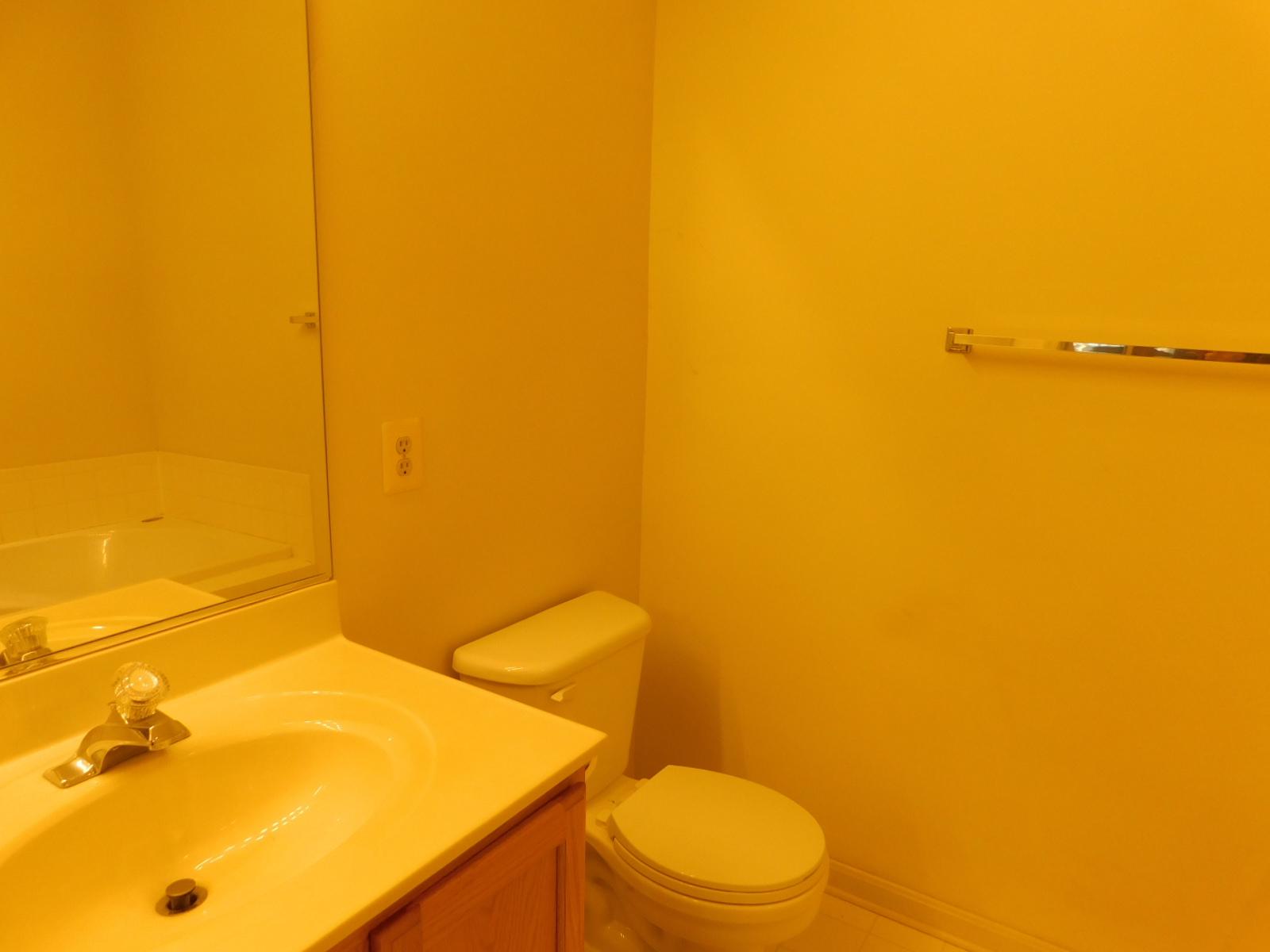 WALNUT MANOR - Residential