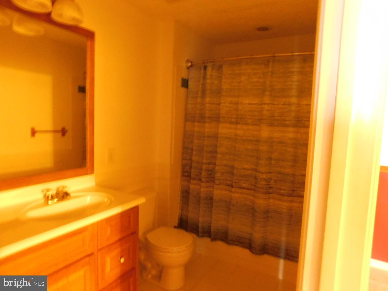 WALNUT MANOR - Residential