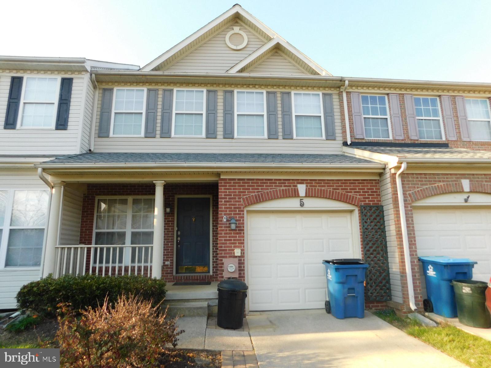 WALNUT MANOR - Residential