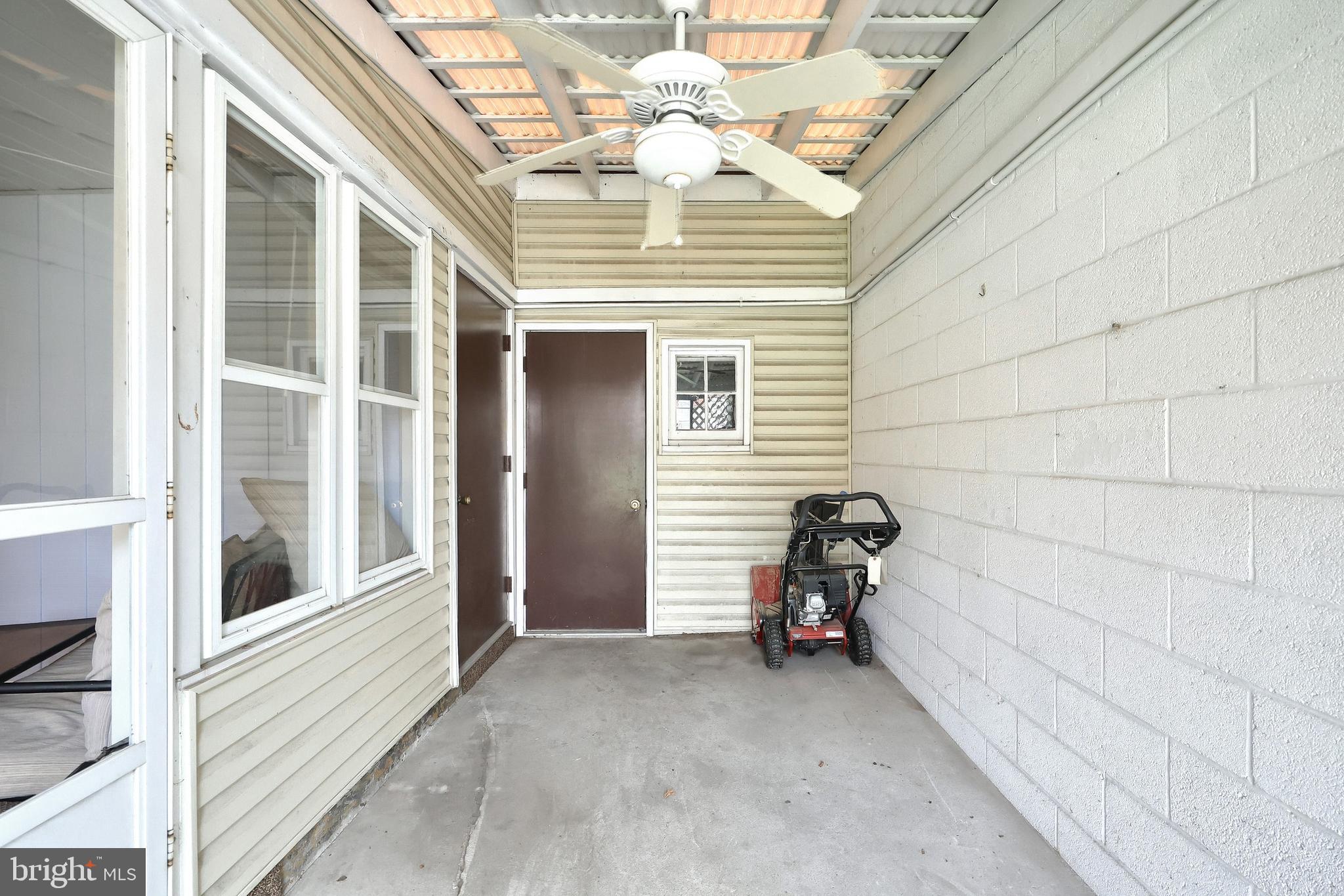 SPRING GROVE BORO - Residential