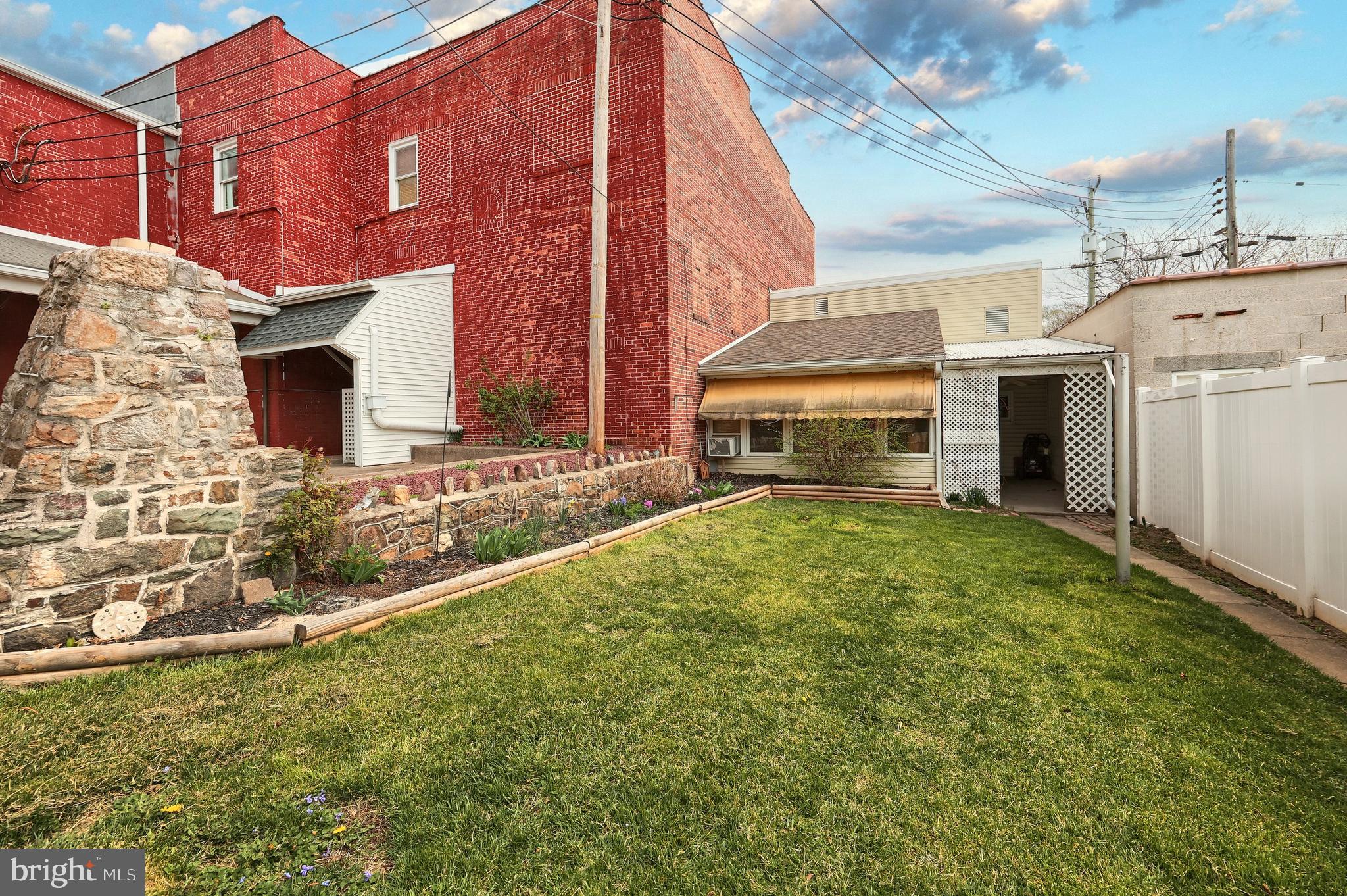 SPRING GROVE BORO - Residential