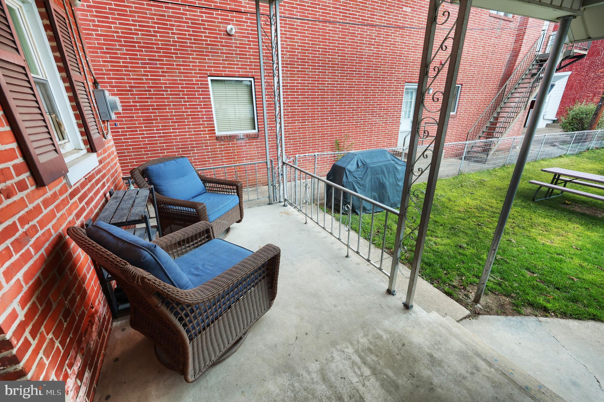 SPRING GROVE BORO - Residential