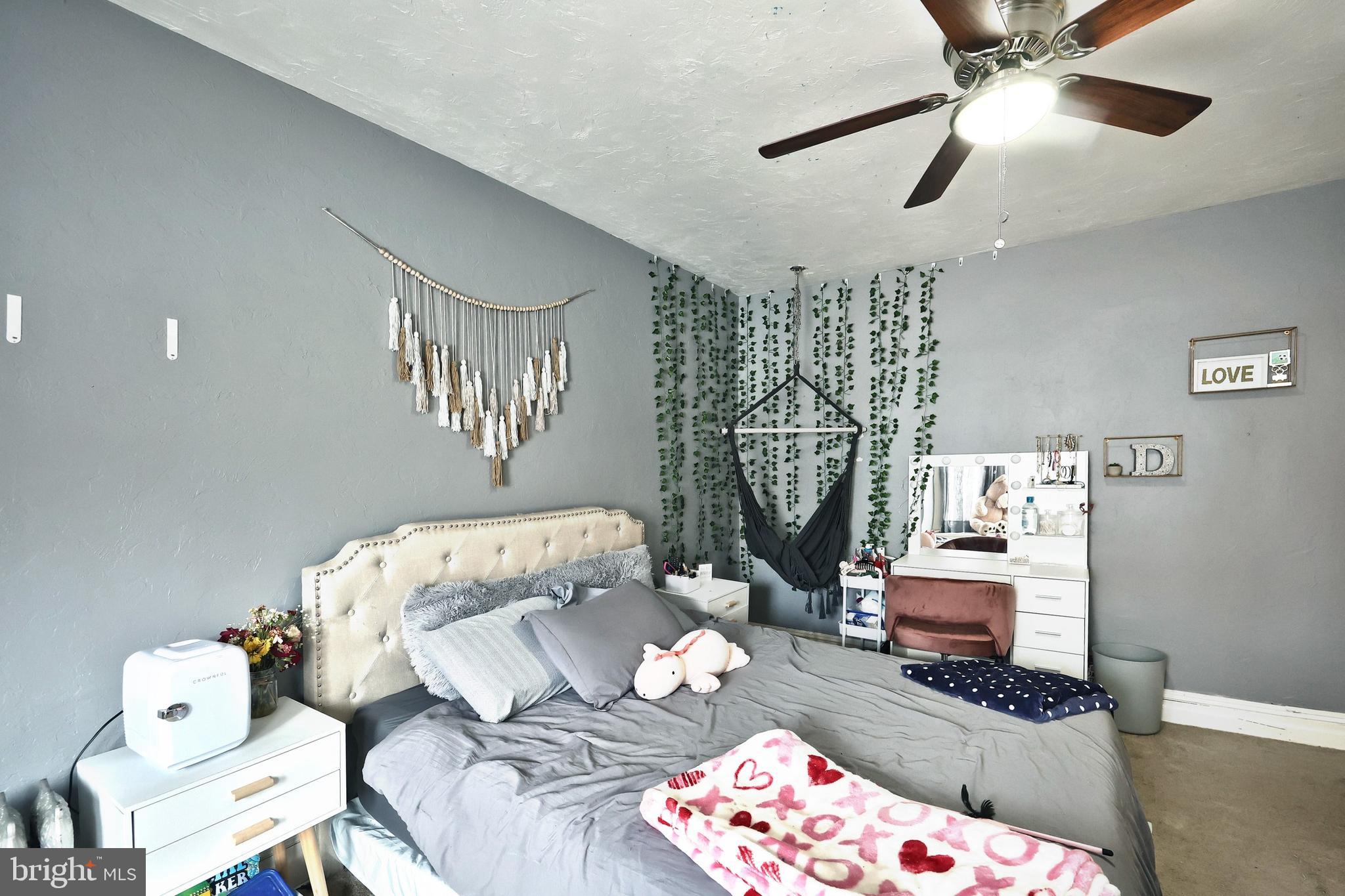 SPRING GROVE BORO - Residential