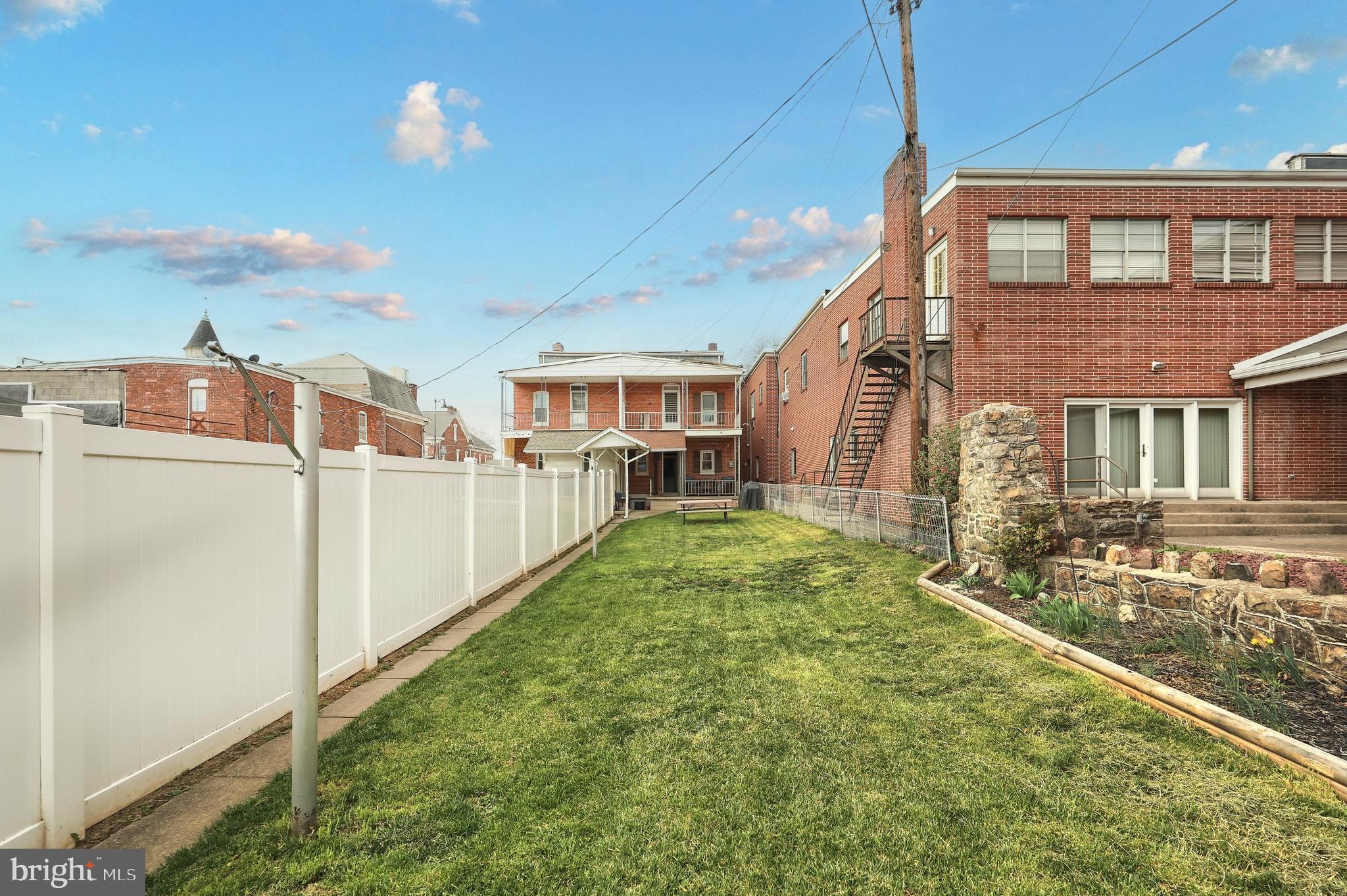 SPRING GROVE BORO - Residential