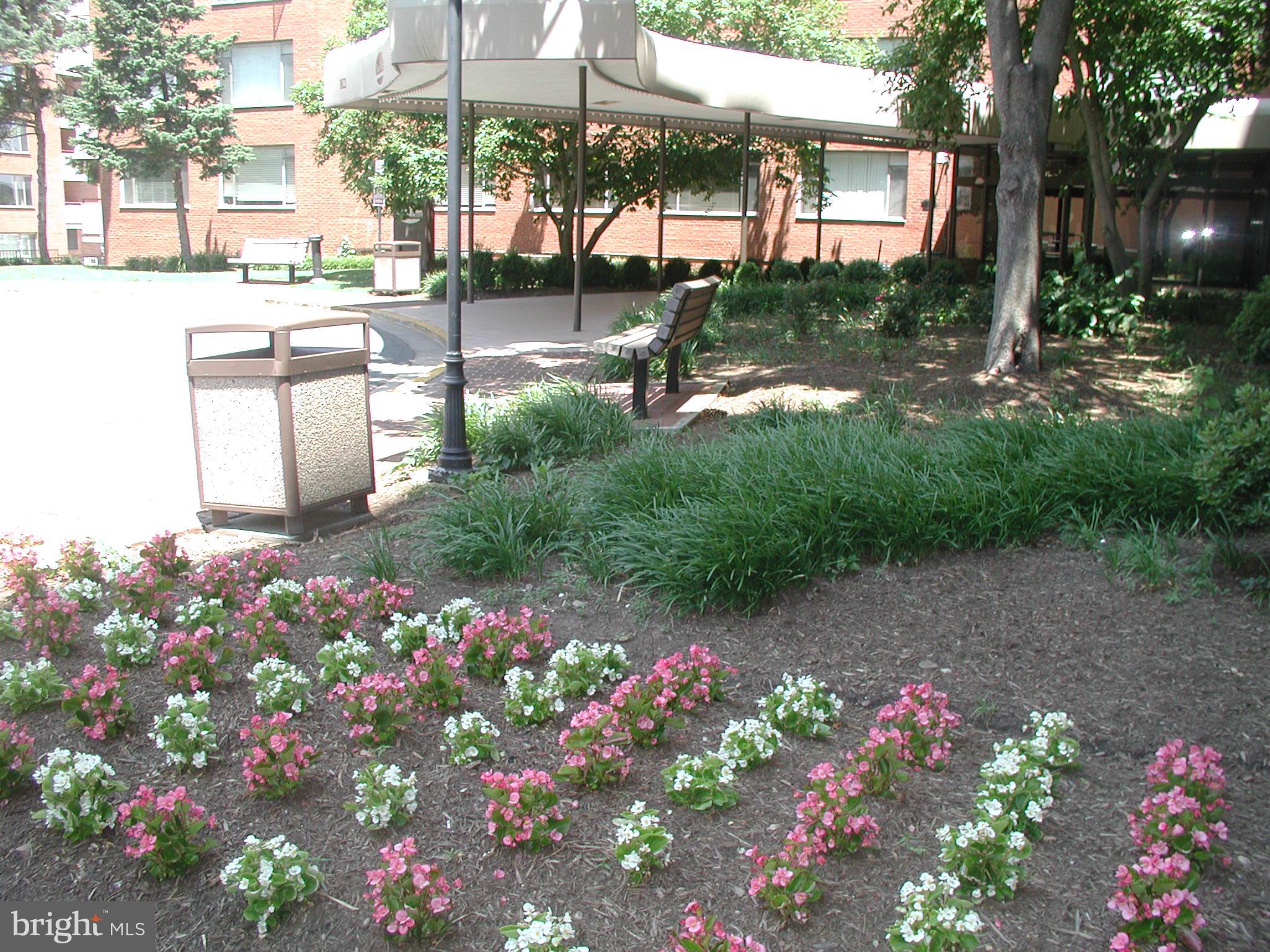 RIVER PLACE - Residential