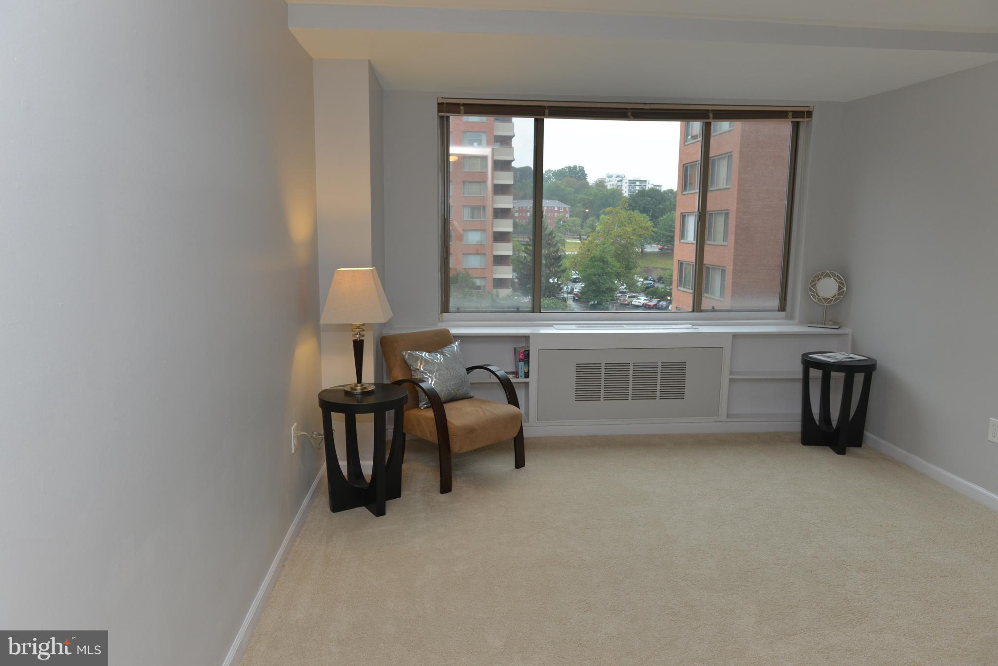 RIVER PLACE - Residential