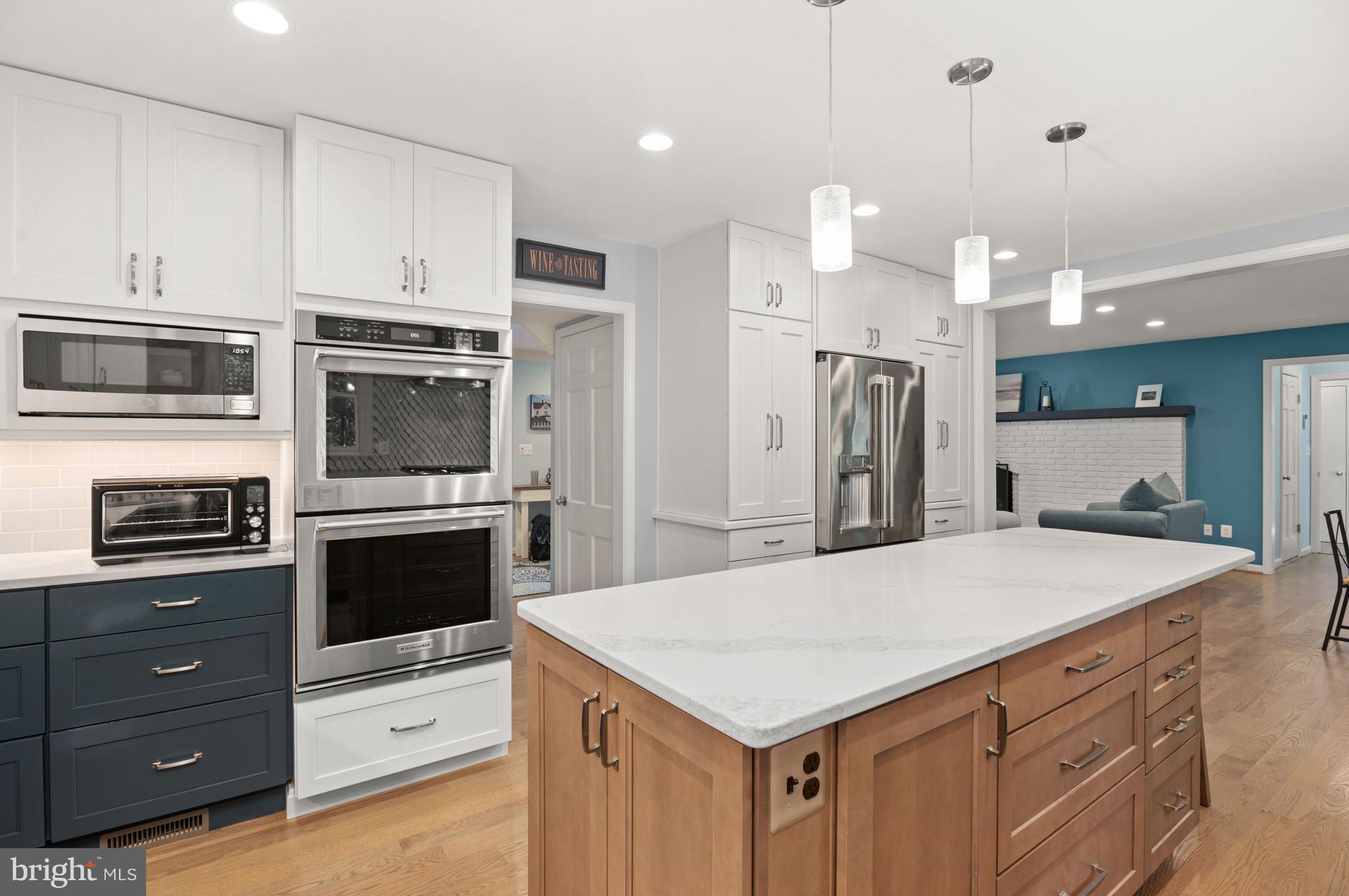 FOX HILLS - Residential