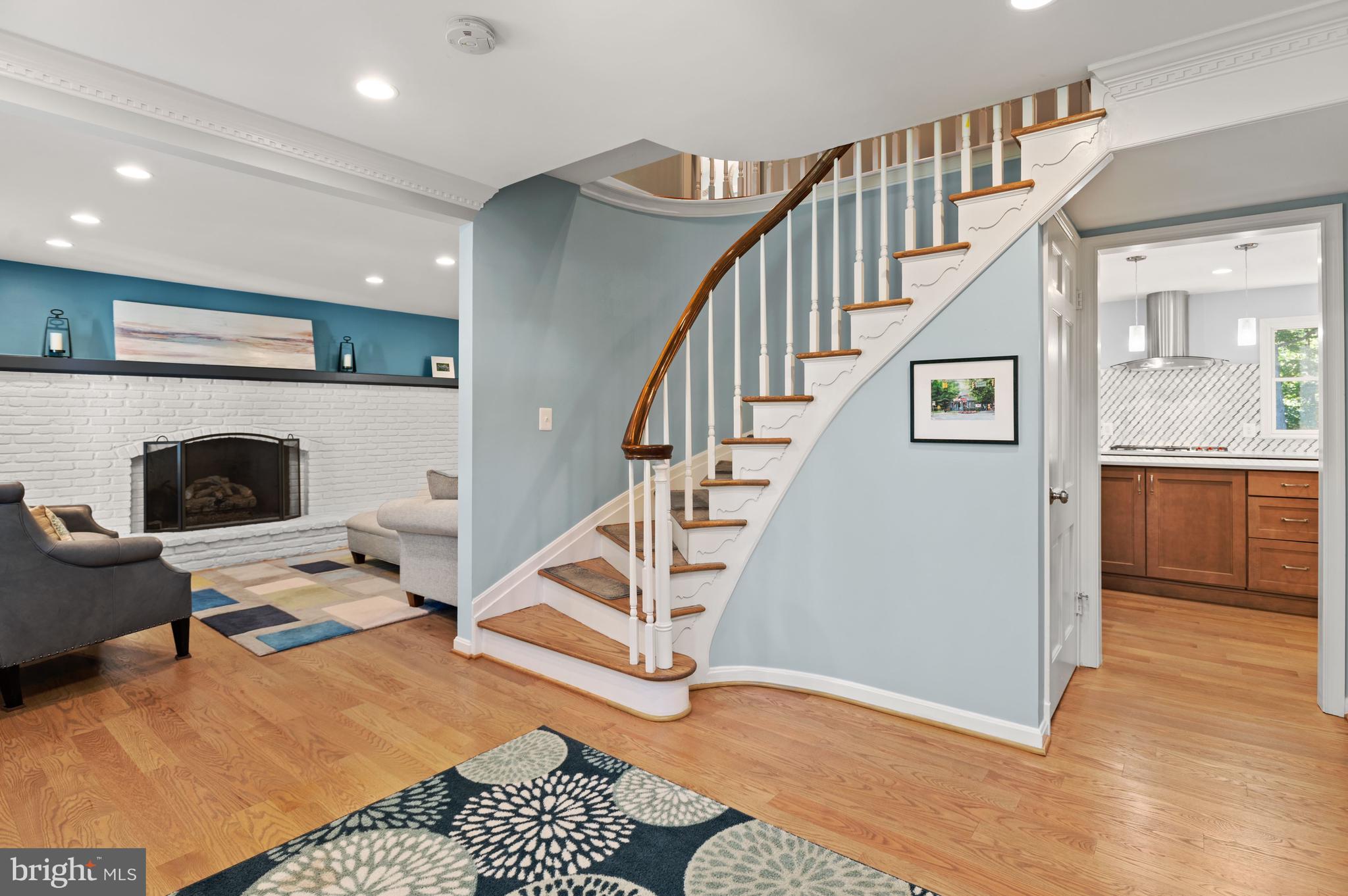 FOX HILLS - Residential