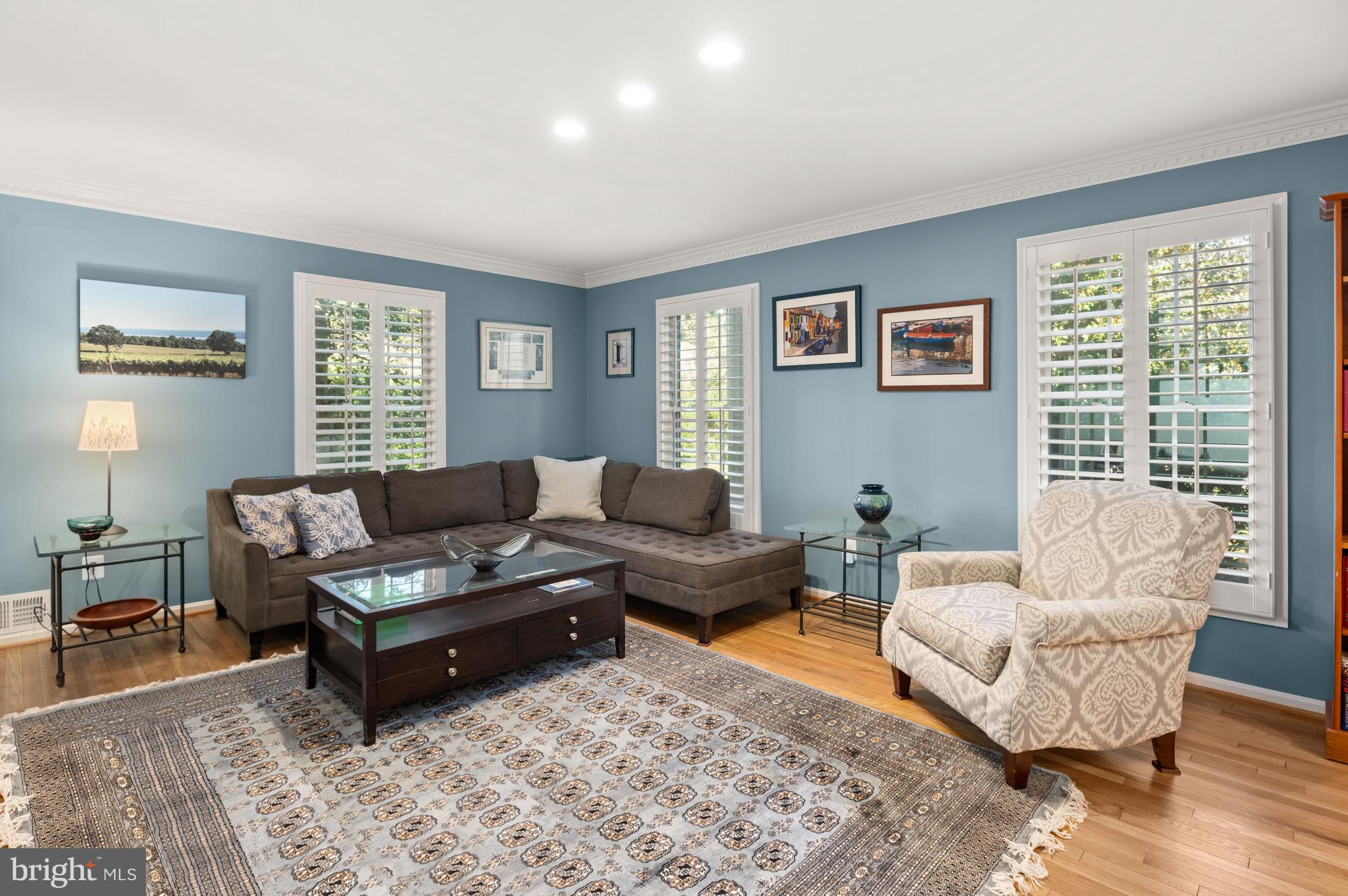 FOX HILLS - Residential