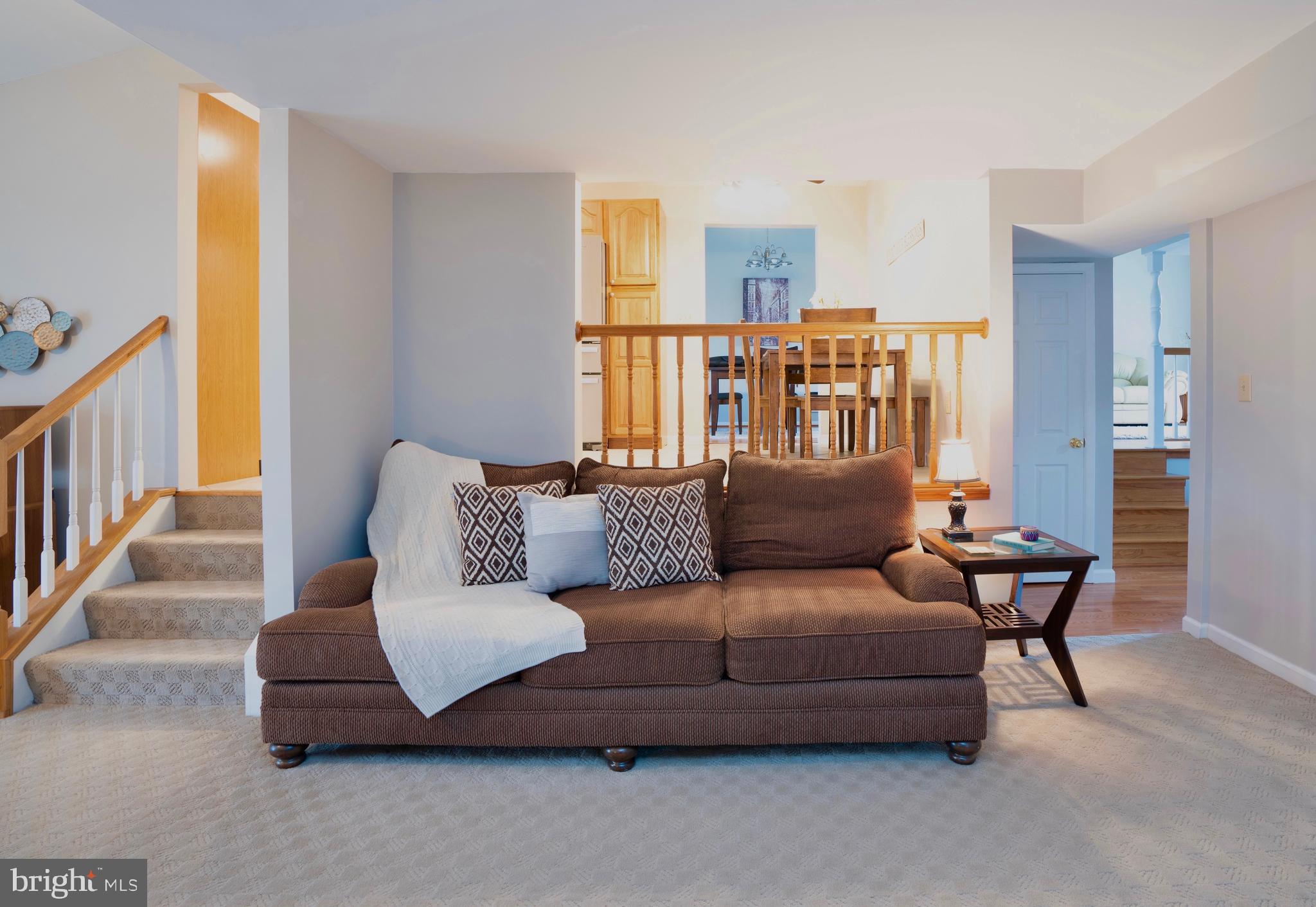 CRESTWOOD - Residential