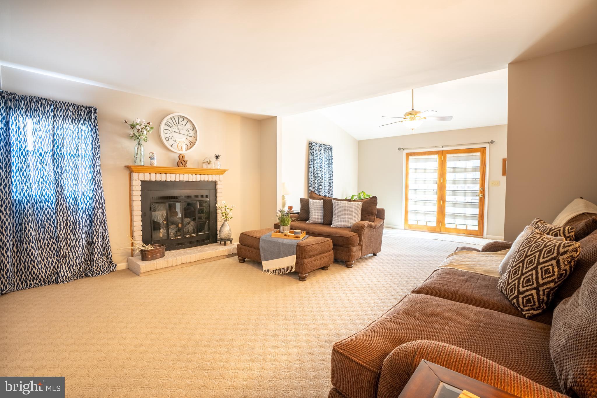 CRESTWOOD - Residential