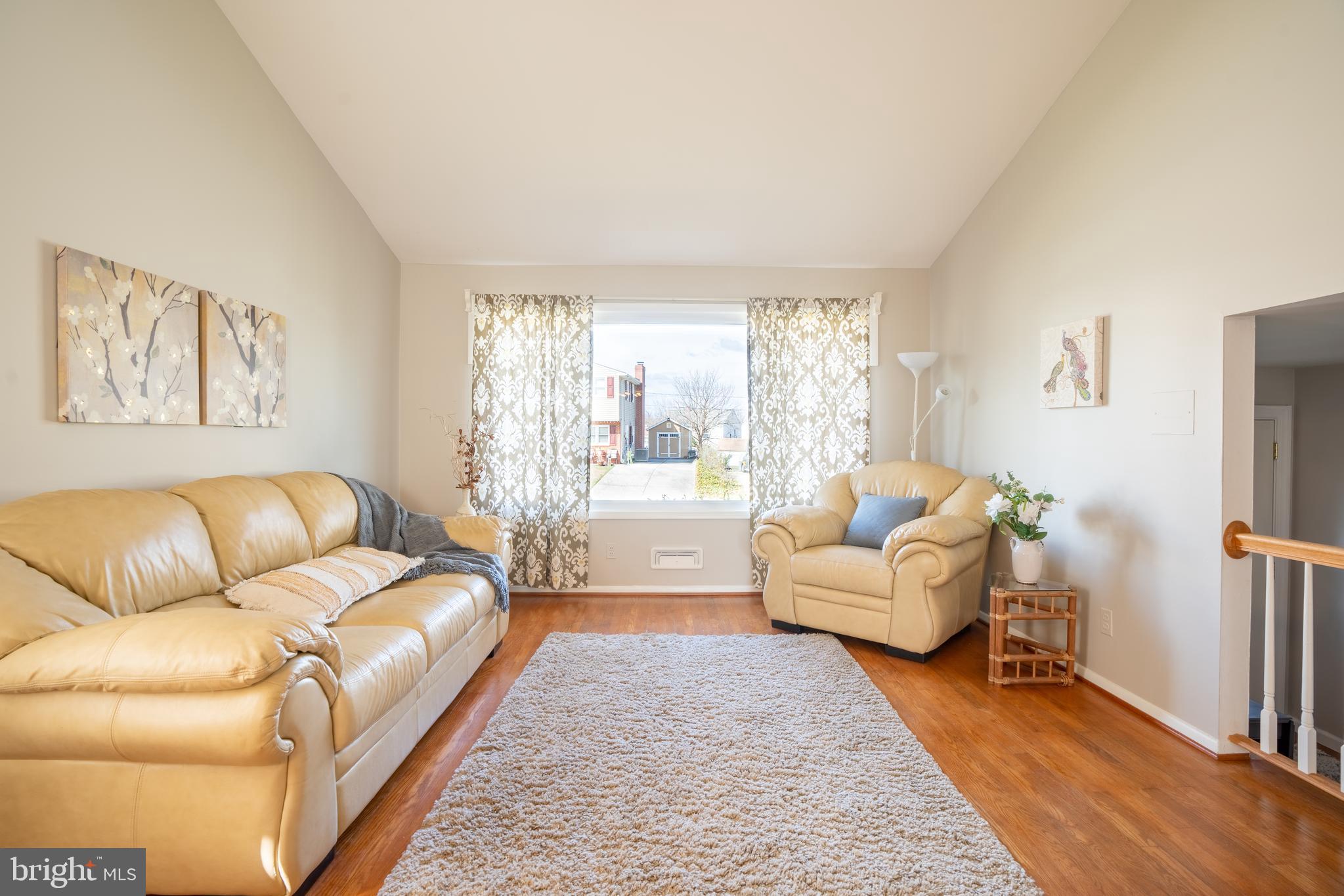 CRESTWOOD - Residential