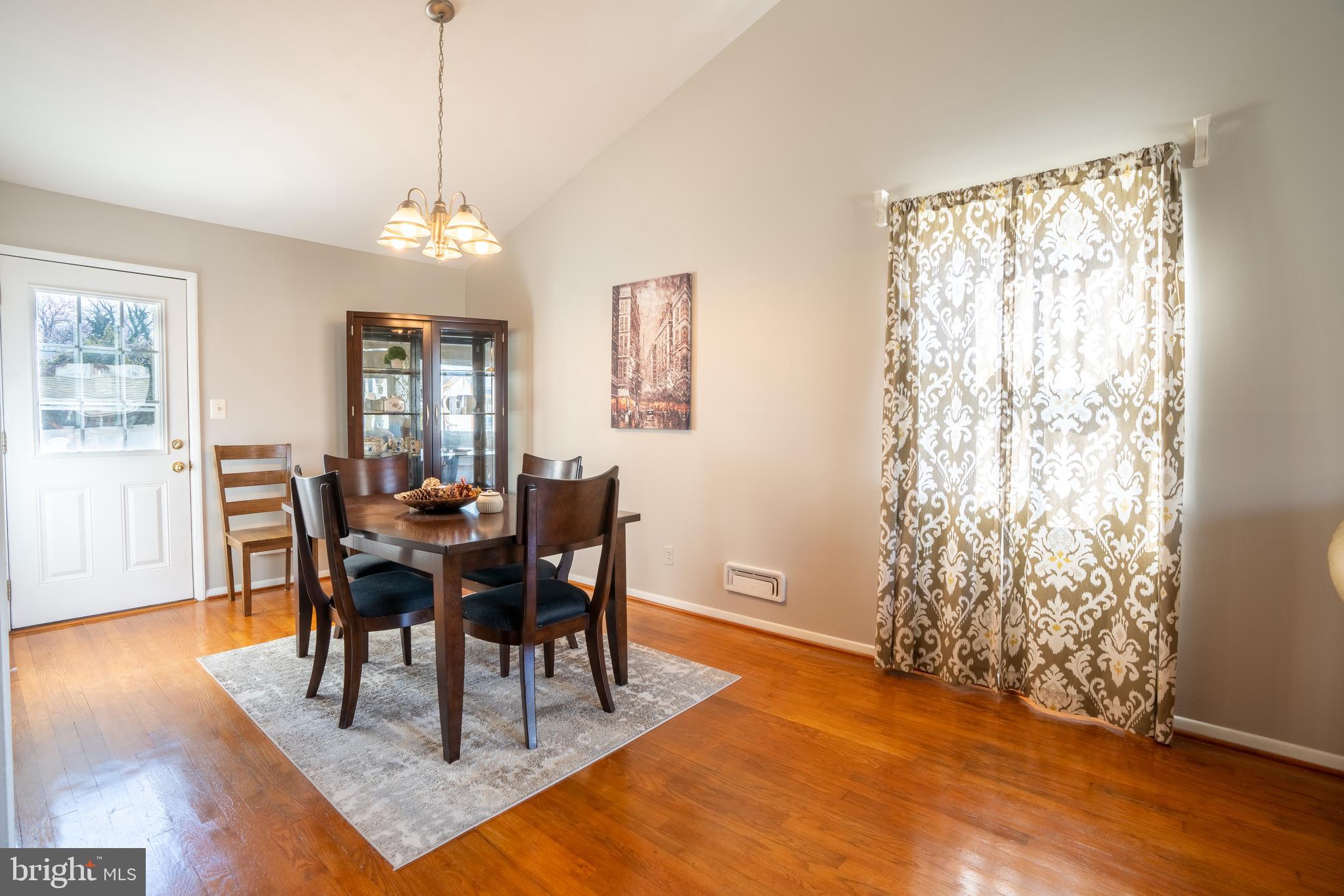 CRESTWOOD - Residential