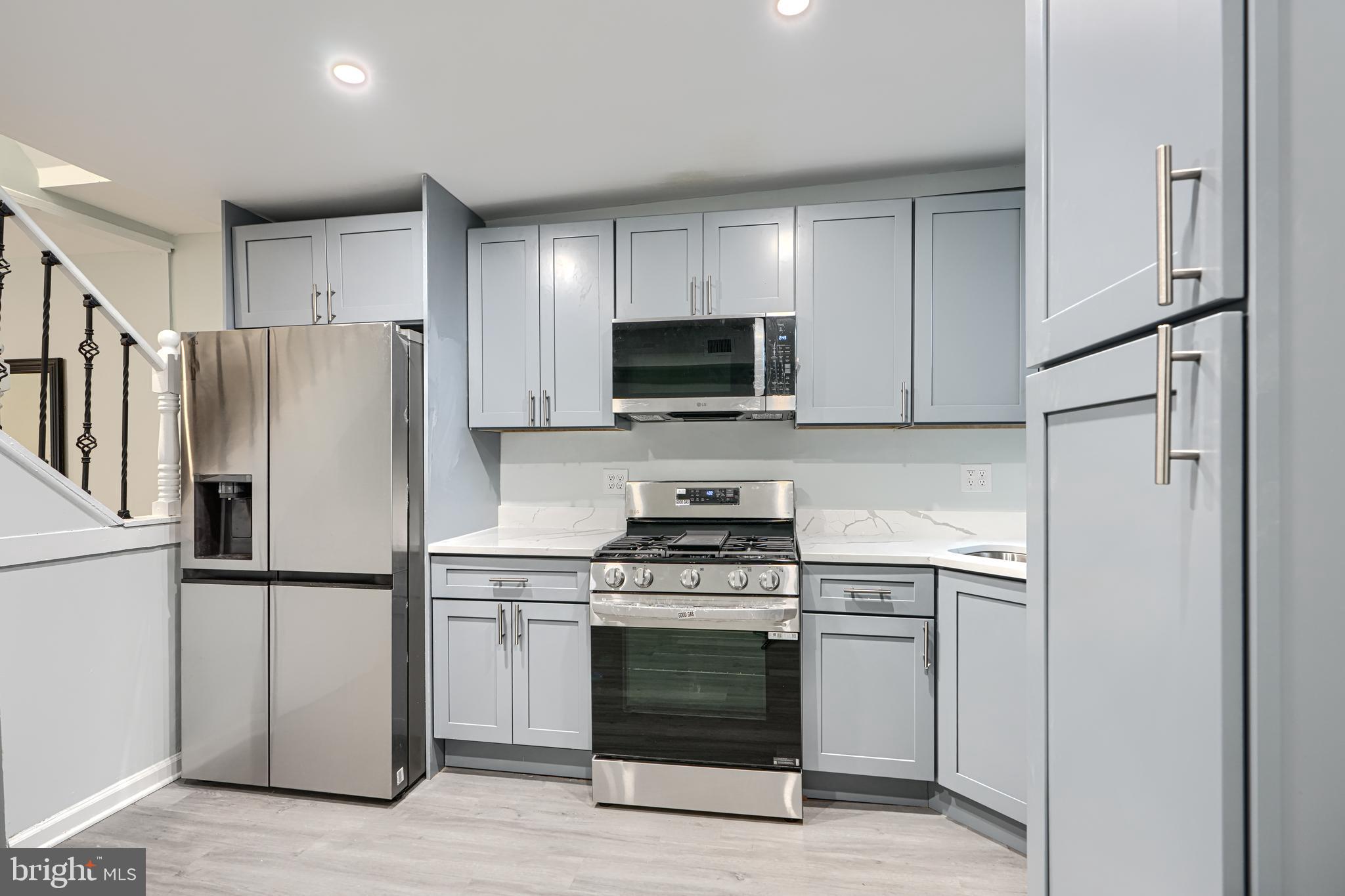 WAVERLY - Residential