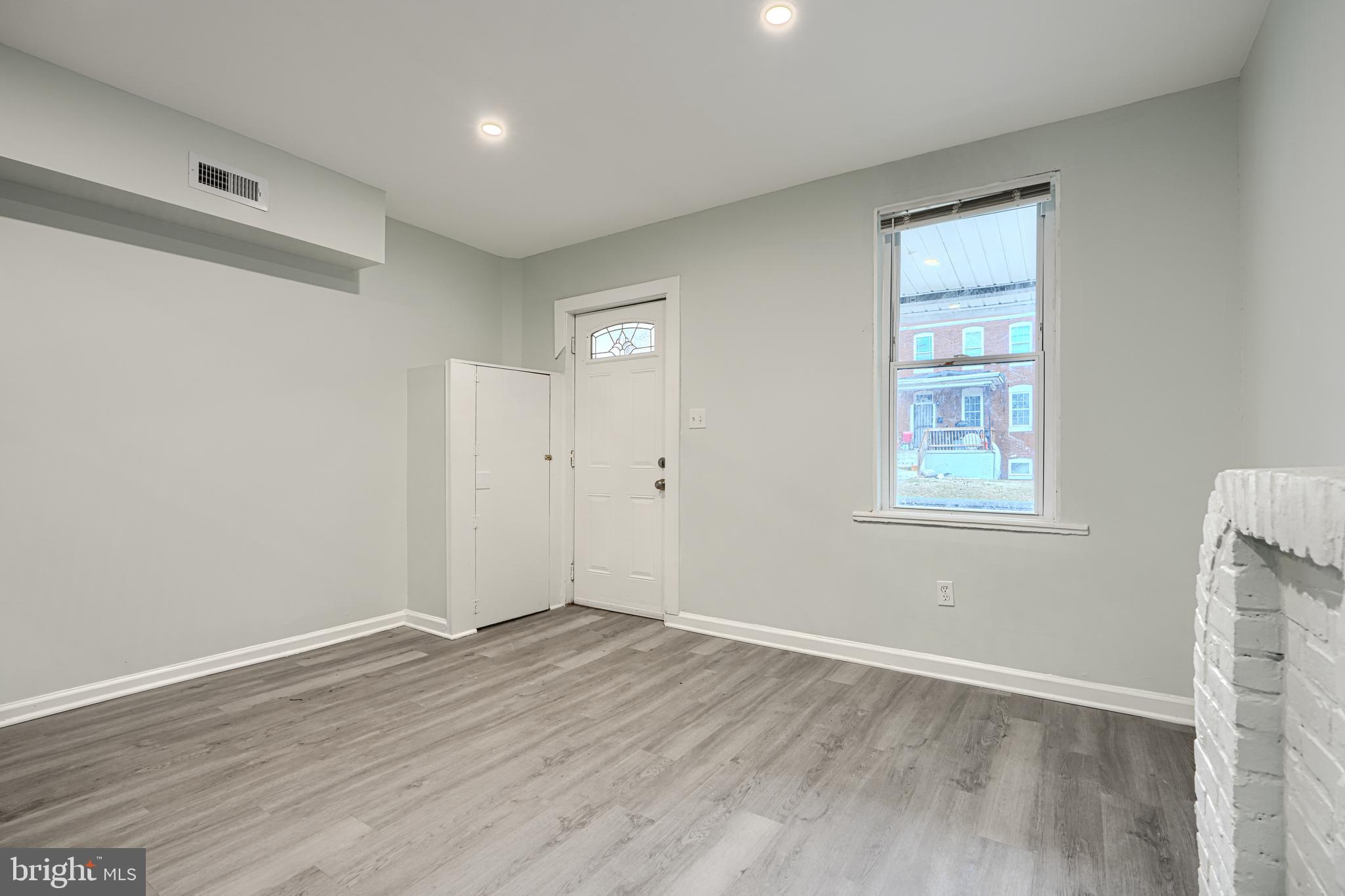 WAVERLY - Residential