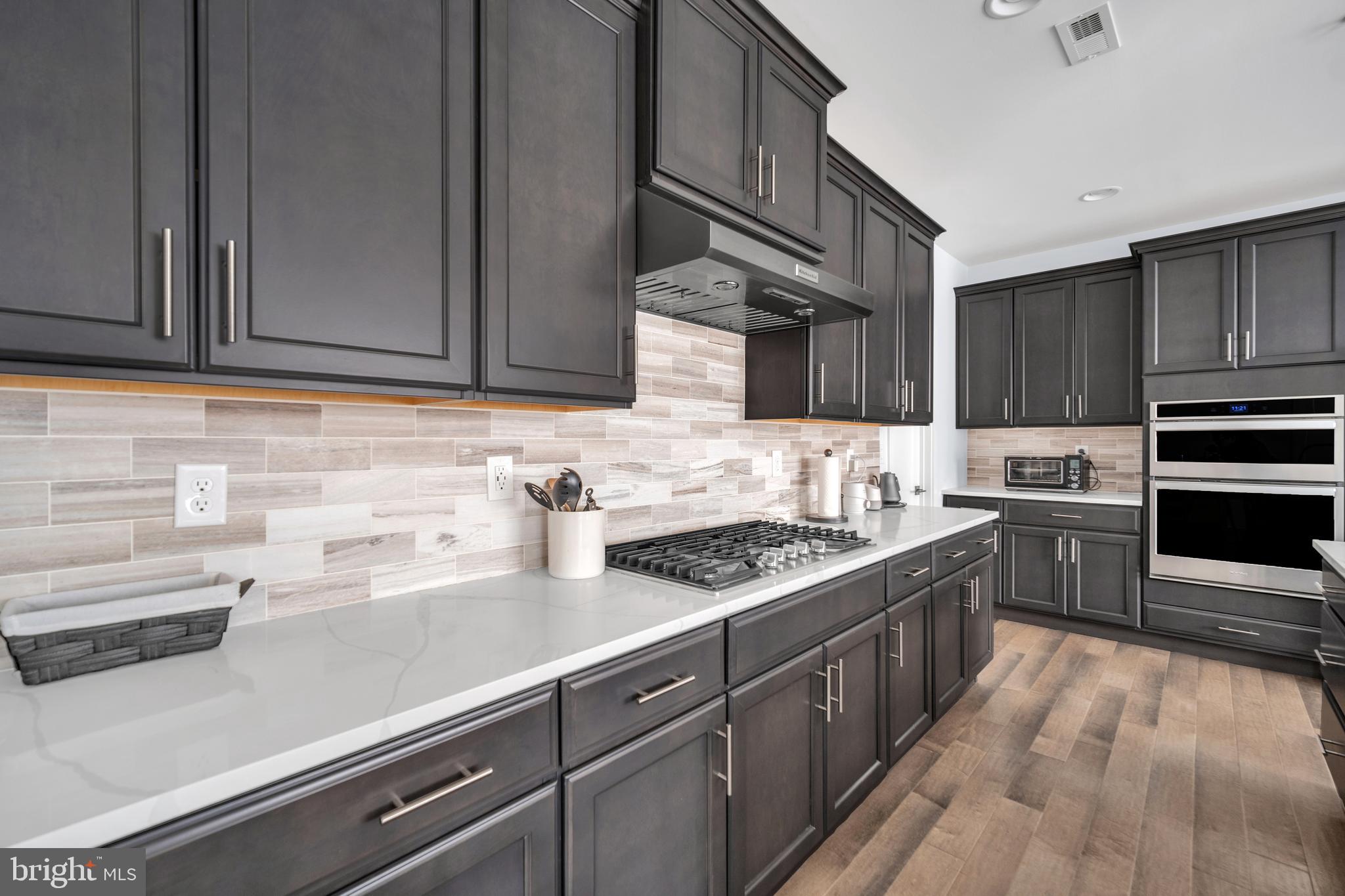 RESERVE AT EMERSON FARM - Residential