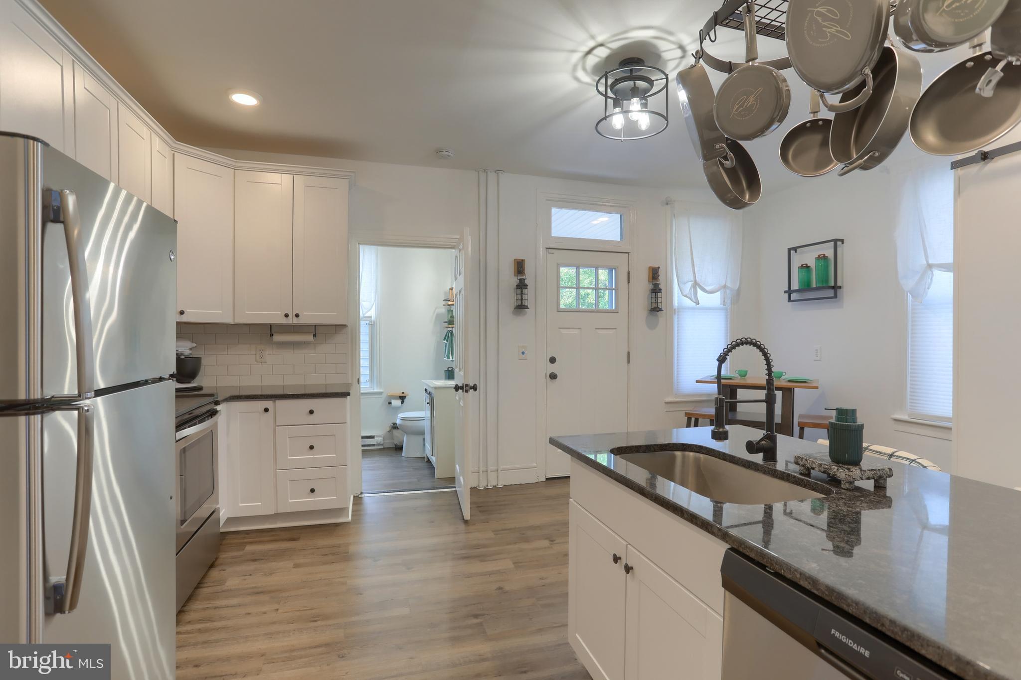 ELIZABETHTOWN BOROUGH - Residential