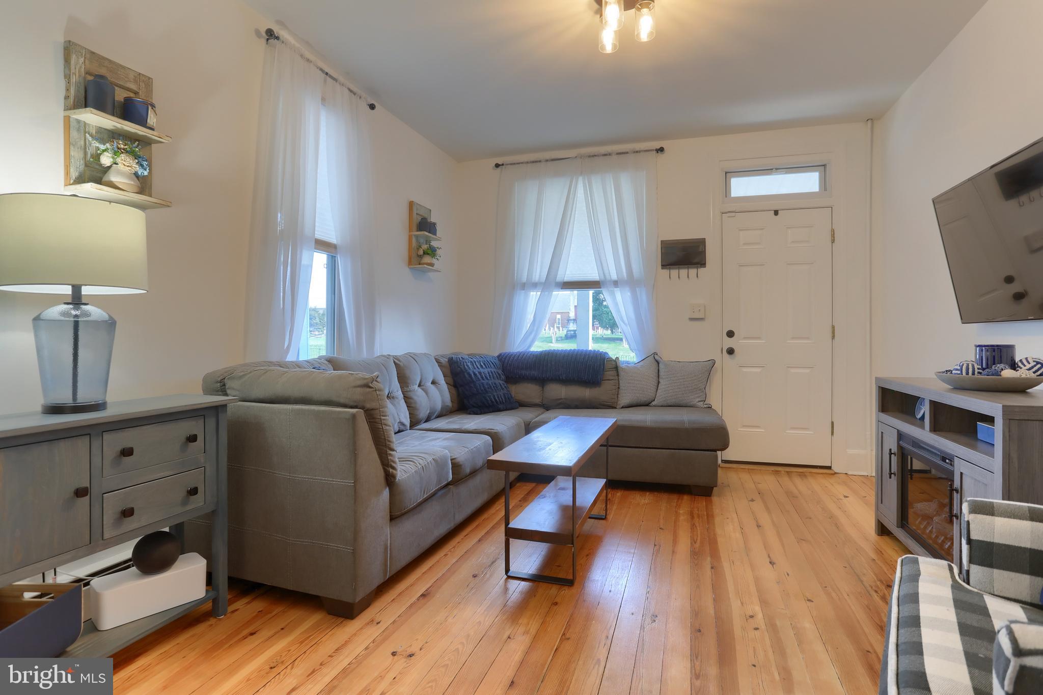 ELIZABETHTOWN BOROUGH - Residential