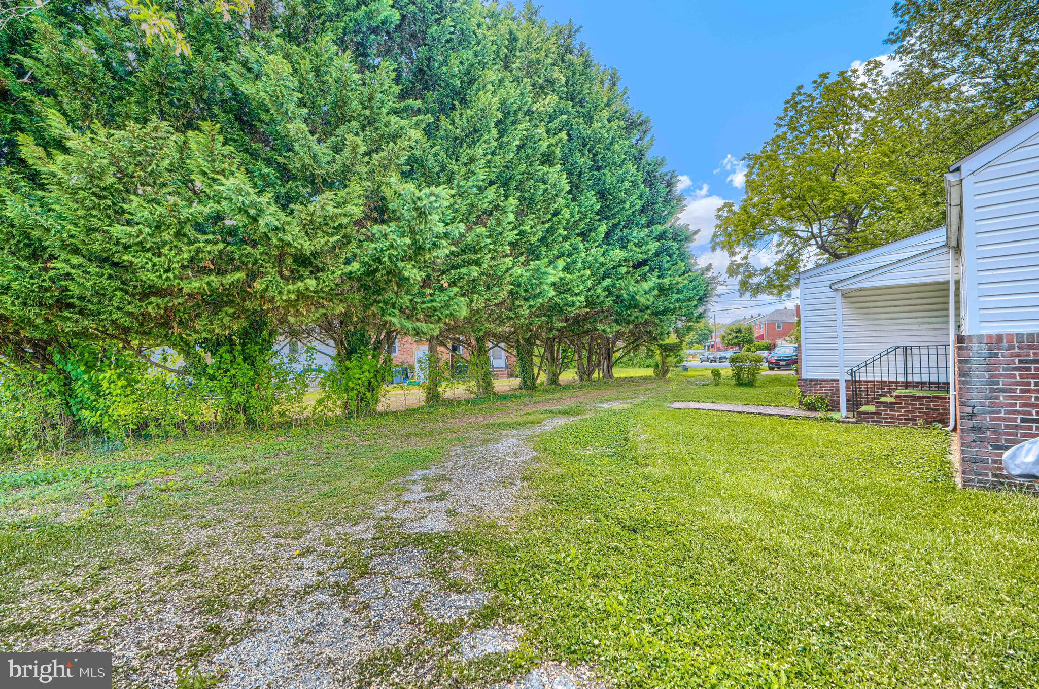 MIDDLE RIVER - Residential