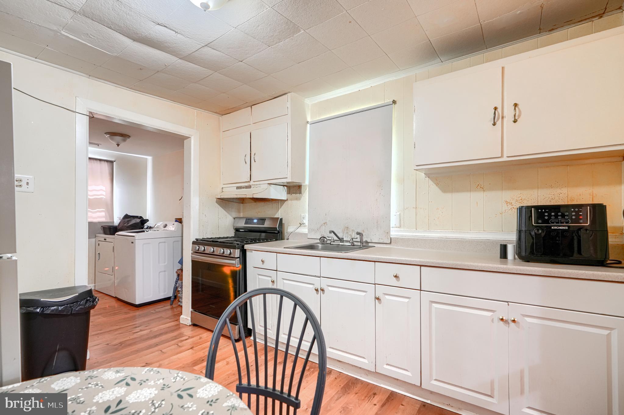MIDDLE RIVER - Residential