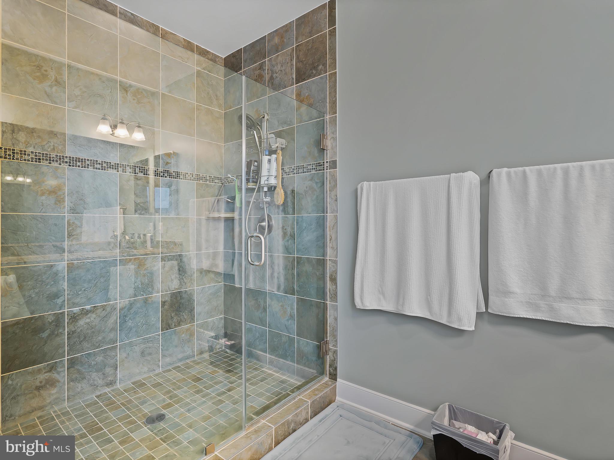 POTOMAC YARD CONDOMINIUM - Residential Lease