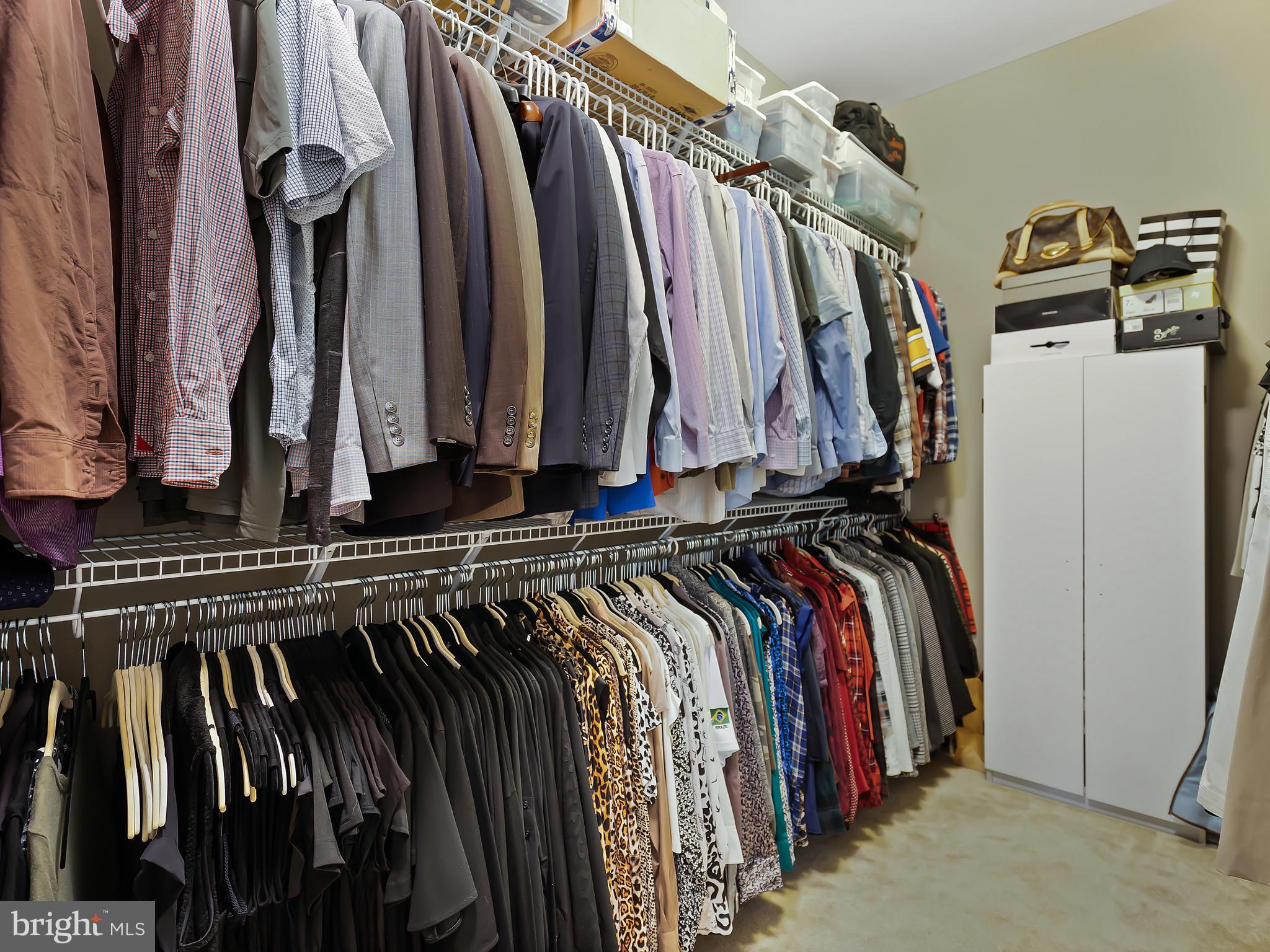 POTOMAC YARD CONDOMINIUM - Residential Lease