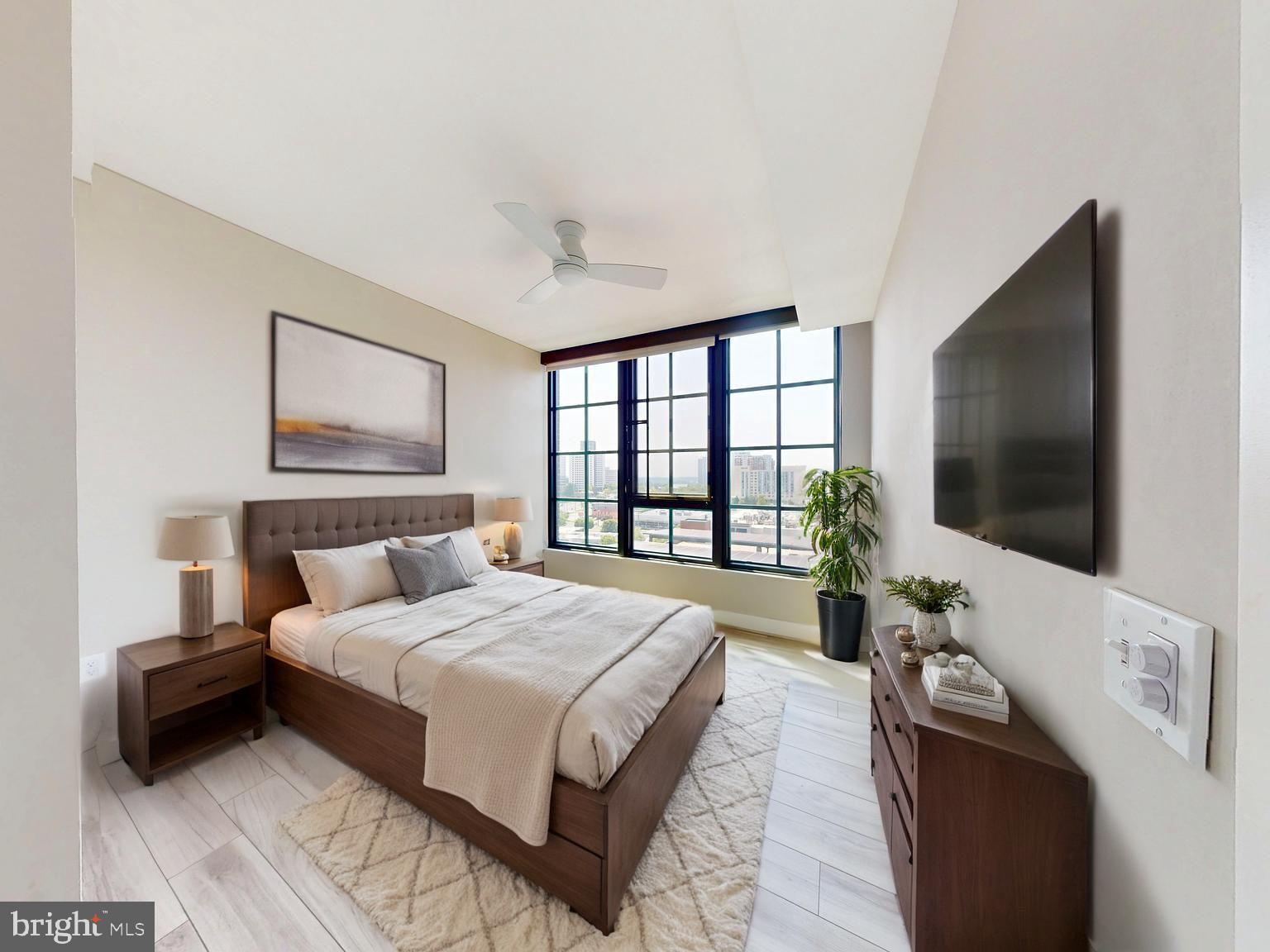 PIKE AND ROSE - Residential