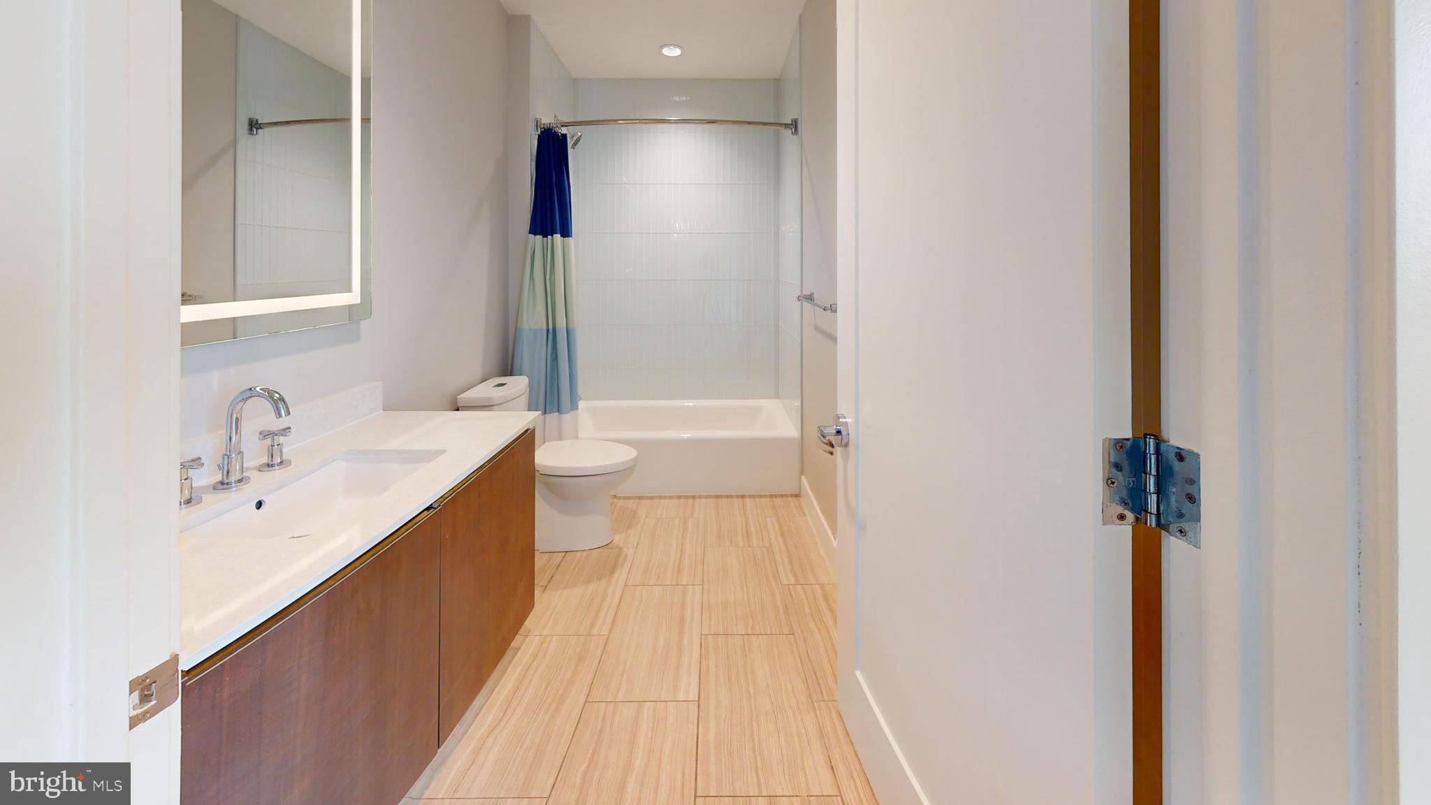 PIKE AND ROSE - Residential